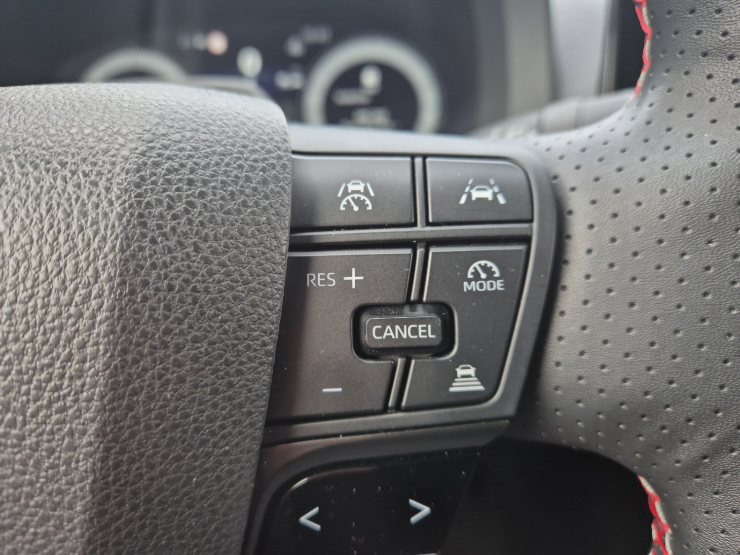 TOYOTA C-HR 2.0 HEV GR Sport Premiere 4x4-image-20