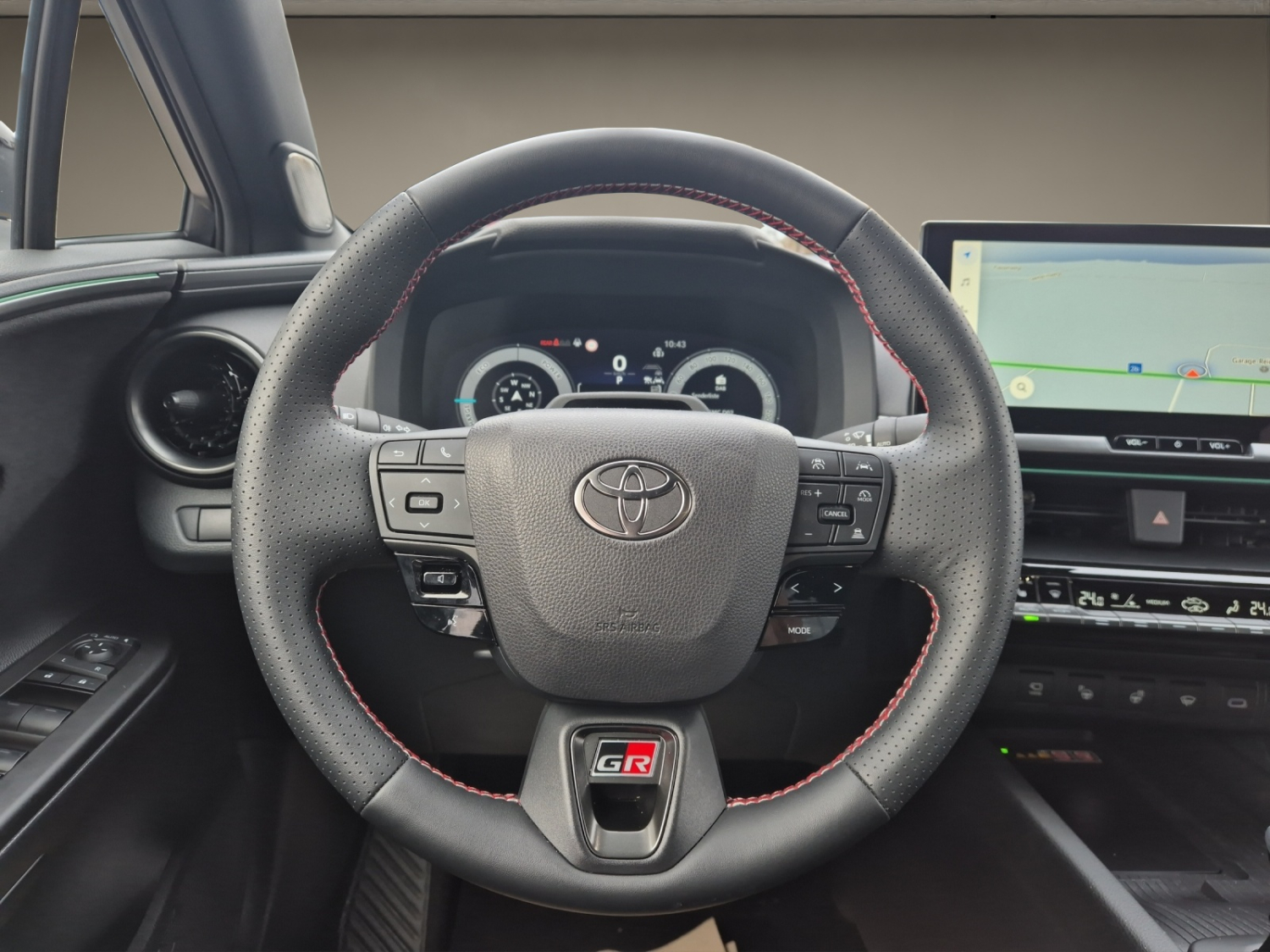 TOYOTA C-HR 2.0 HEV GR Sport Premiere 4x4-image-12
