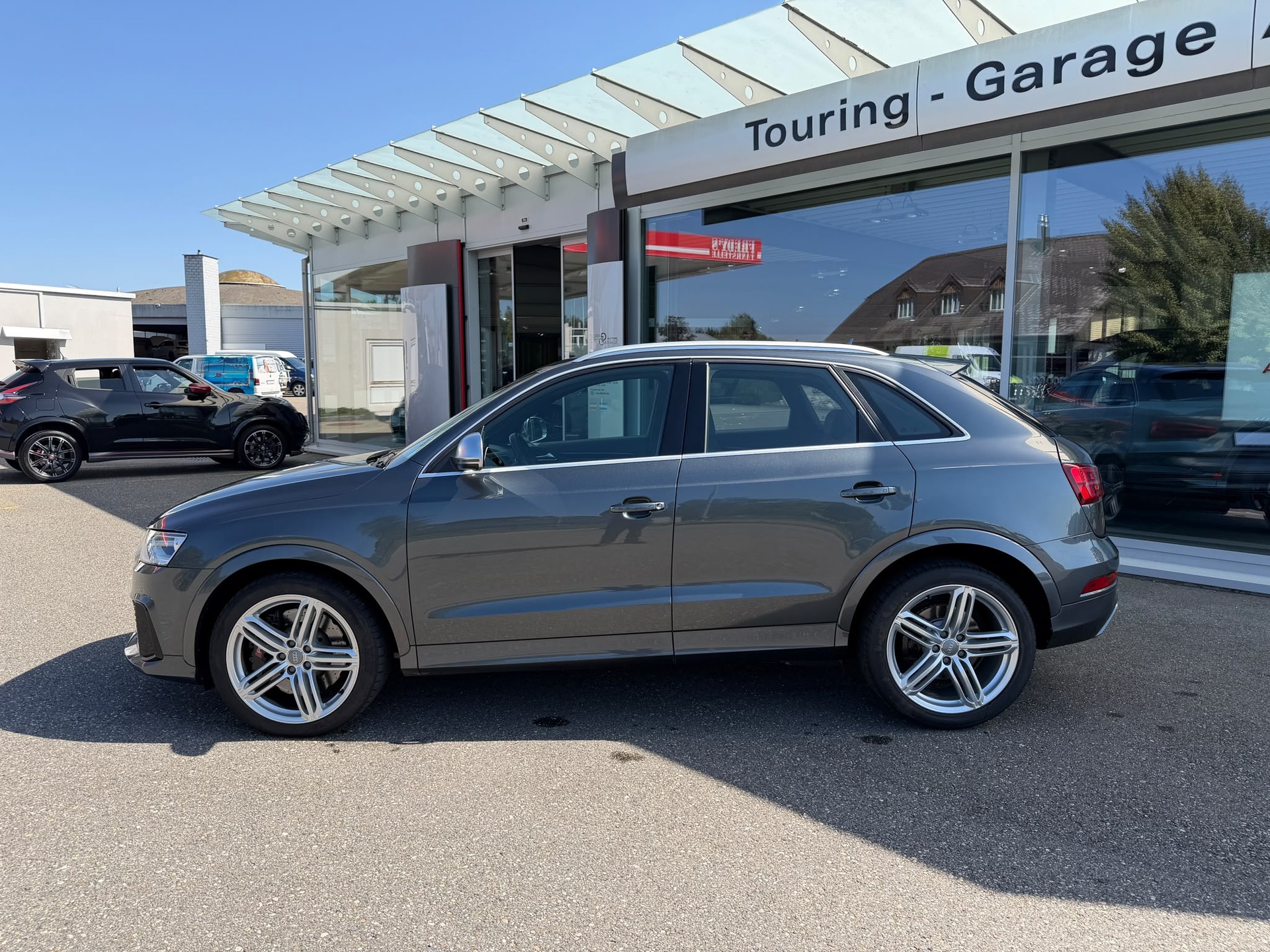AUDI RS Q3 2.5 TFSI quattro S-tronic-image-1