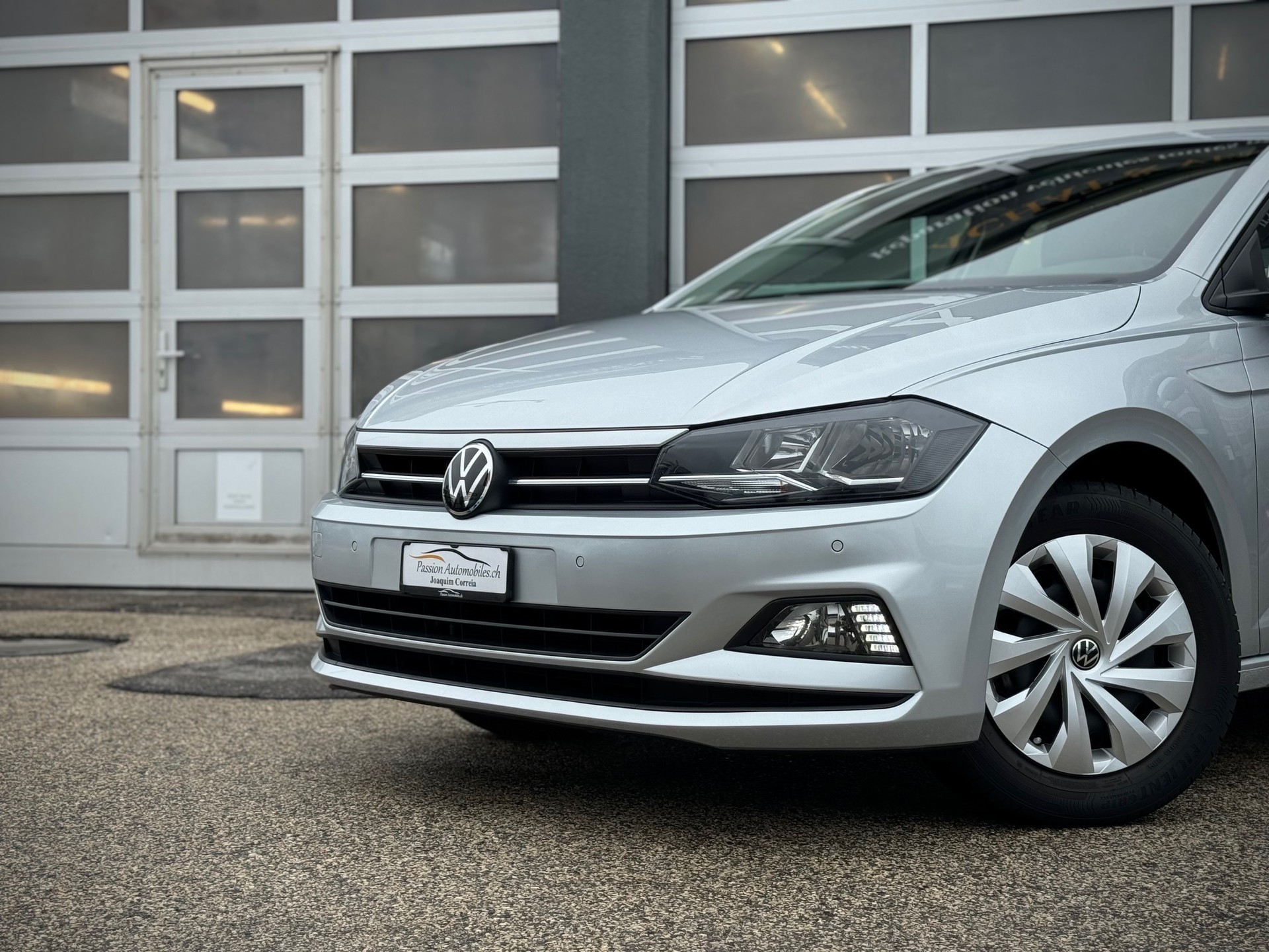 VW Polo 1.0 TSI BMT Comfortline - Véhicule Suisse (CH)-image-2