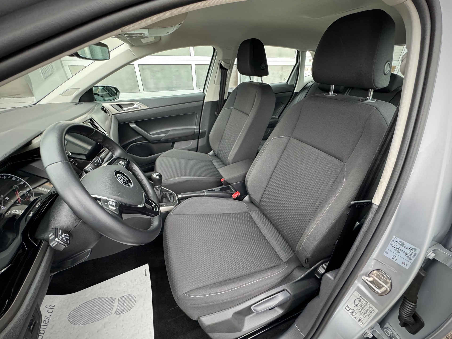 VW Polo 1.0 TSI BMT Comfortline - Véhicule Suisse (CH)-image-7