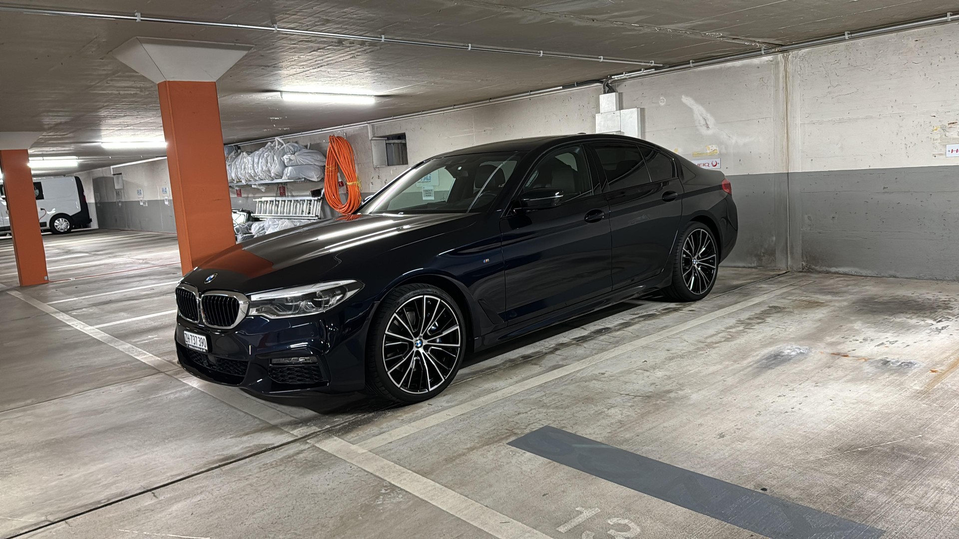 BMW 530d xDrive-image-0