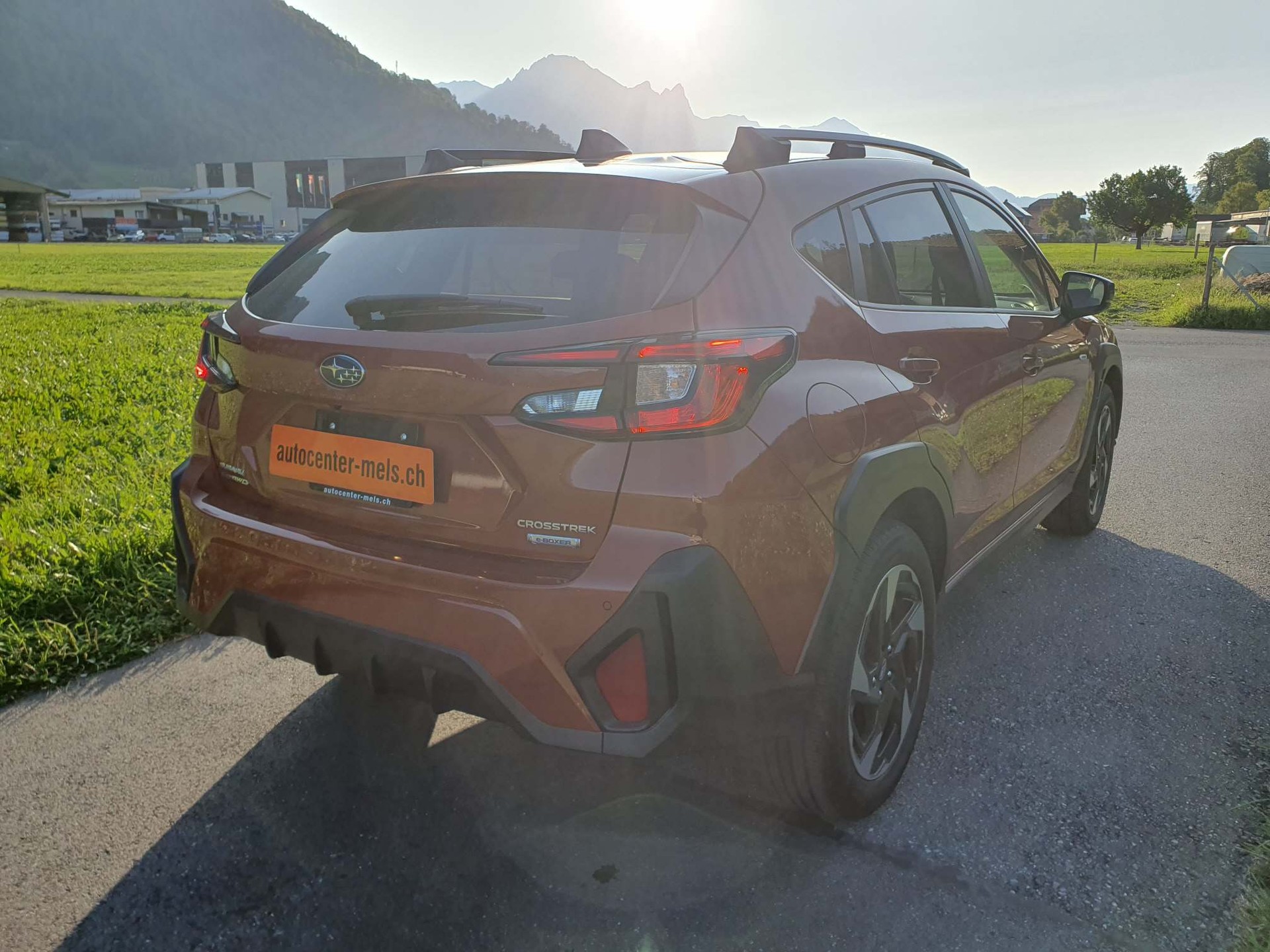 SUBARU Crosstrek 2.0i e-Boxer Swiss + 4x4-image-6