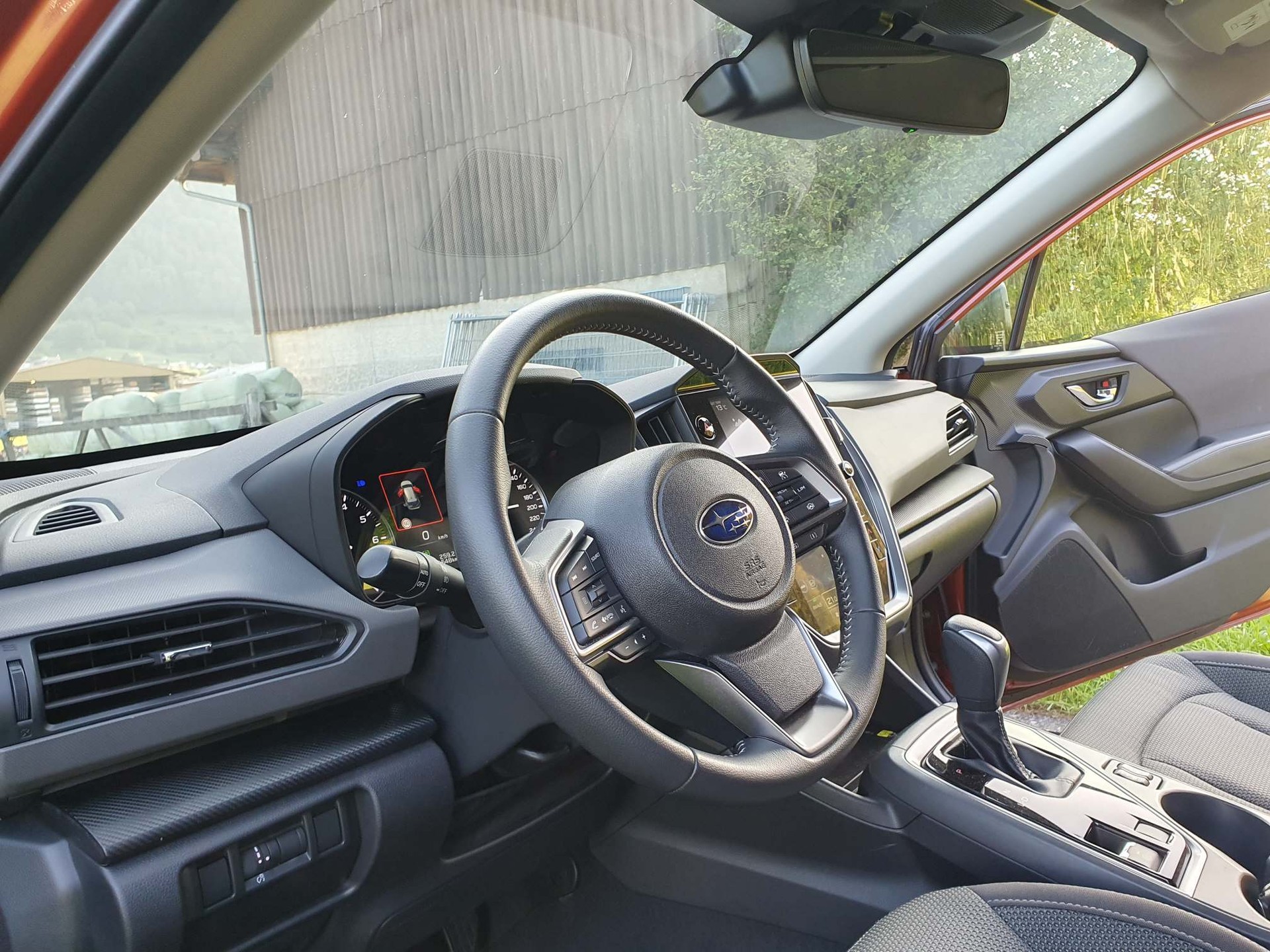 SUBARU Crosstrek 2.0i e-Boxer Swiss + 4x4-image-9