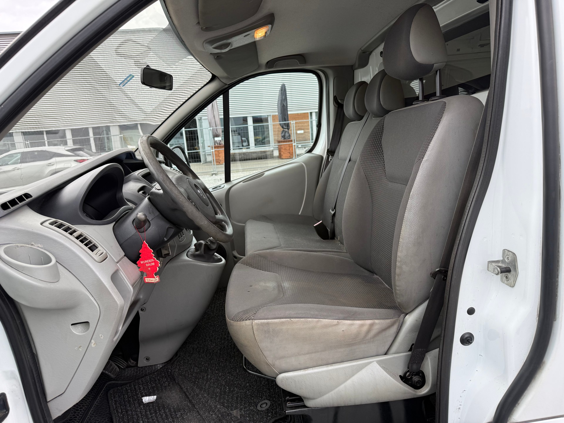 OPEL Vivaro 2.0 CDTI 2.7t L1H1-image-10