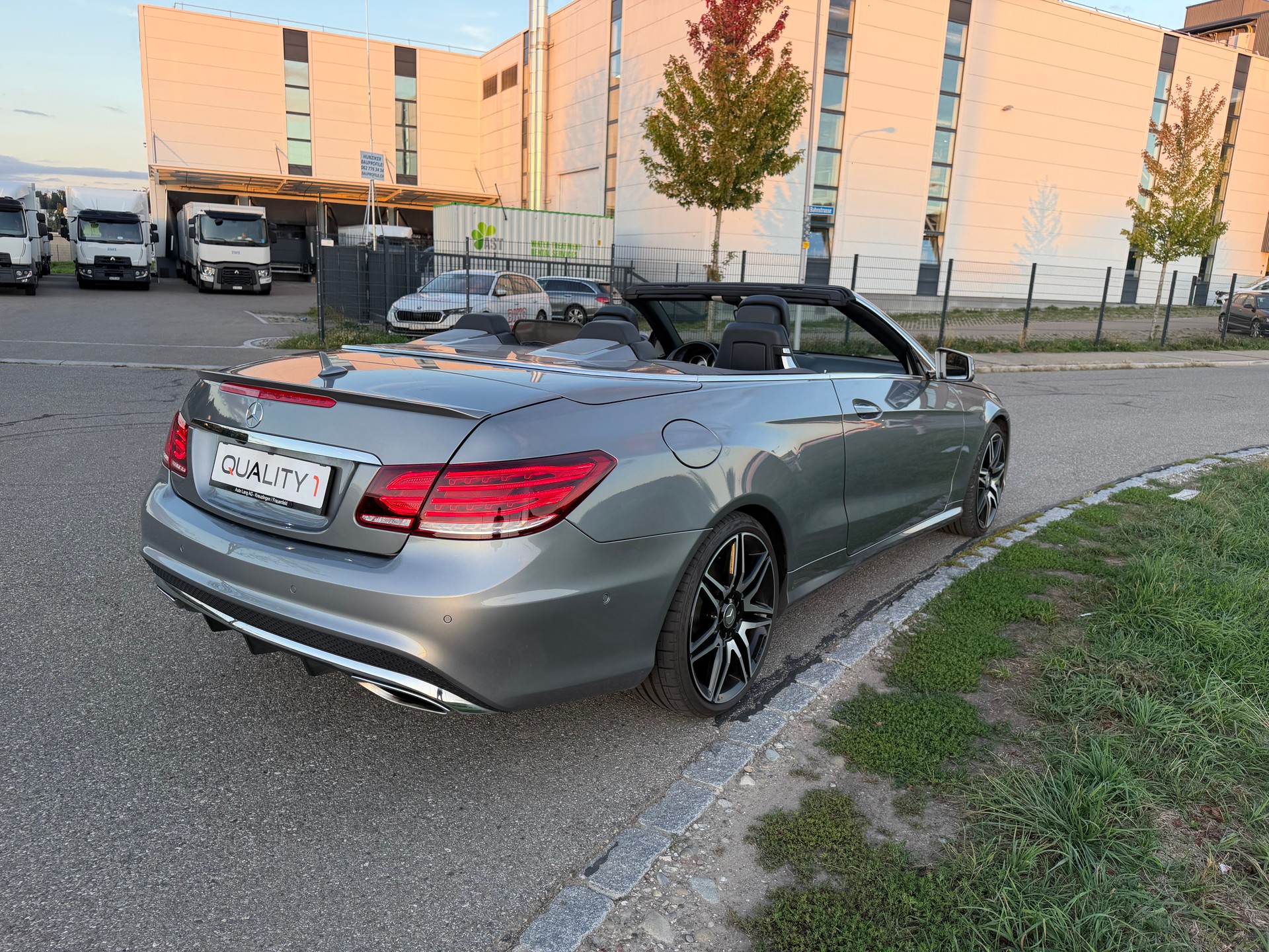 MERCEDES-BENZ E 400 7G-Tronic*** AMG LINE***360°-Kamera-image-12