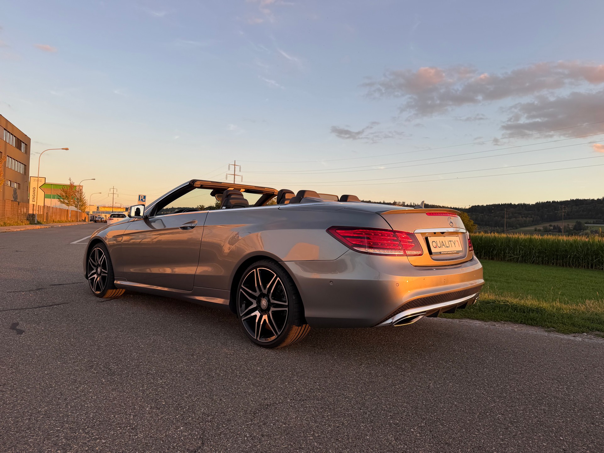 MERCEDES-BENZ E 400 7G-Tronic*** AMG LINE***360°-Kamera-image-9