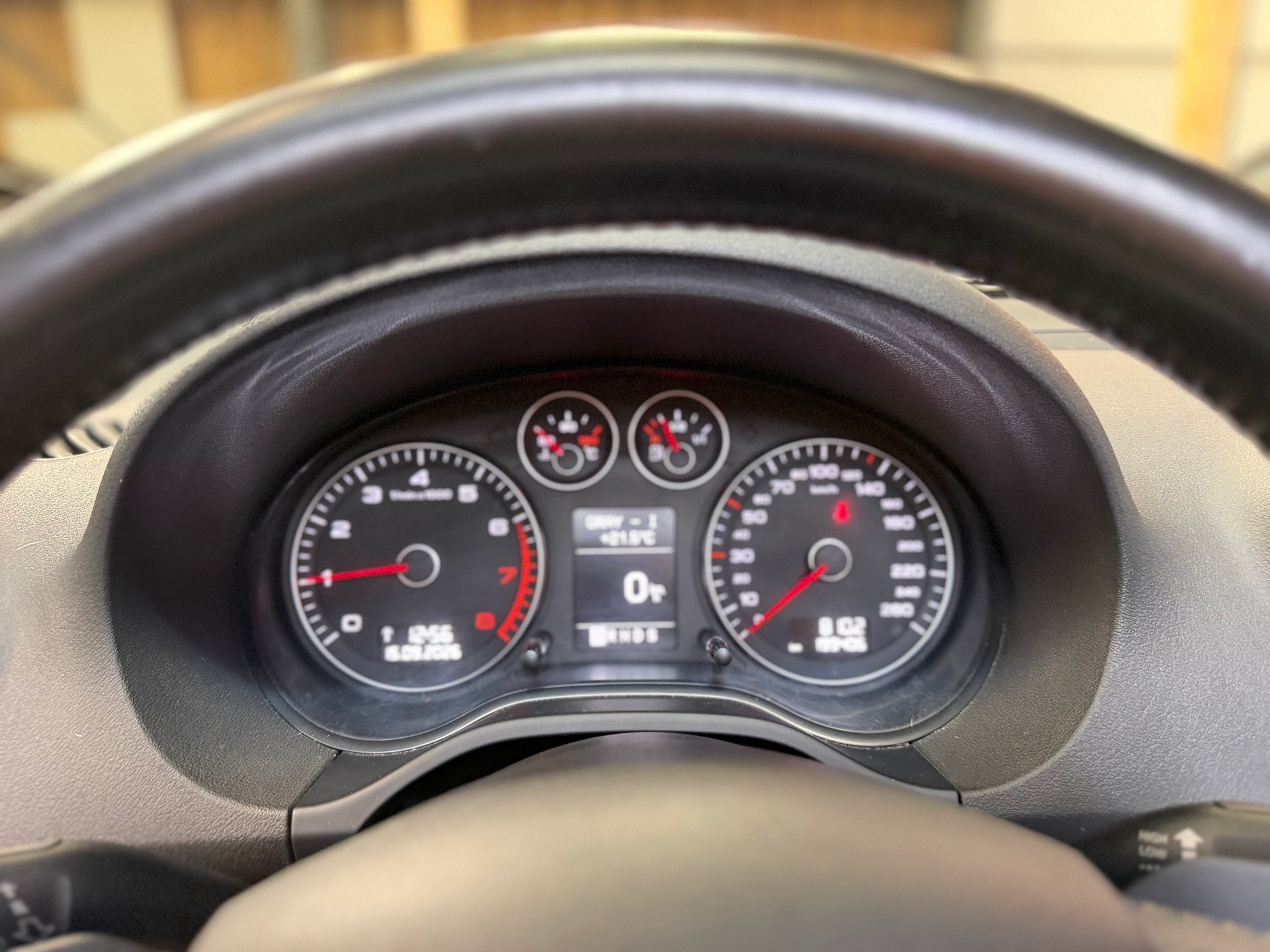 AUDI A3 Cabriolet 1.8 TFSI Attraction S-tronic S-Line-image-15