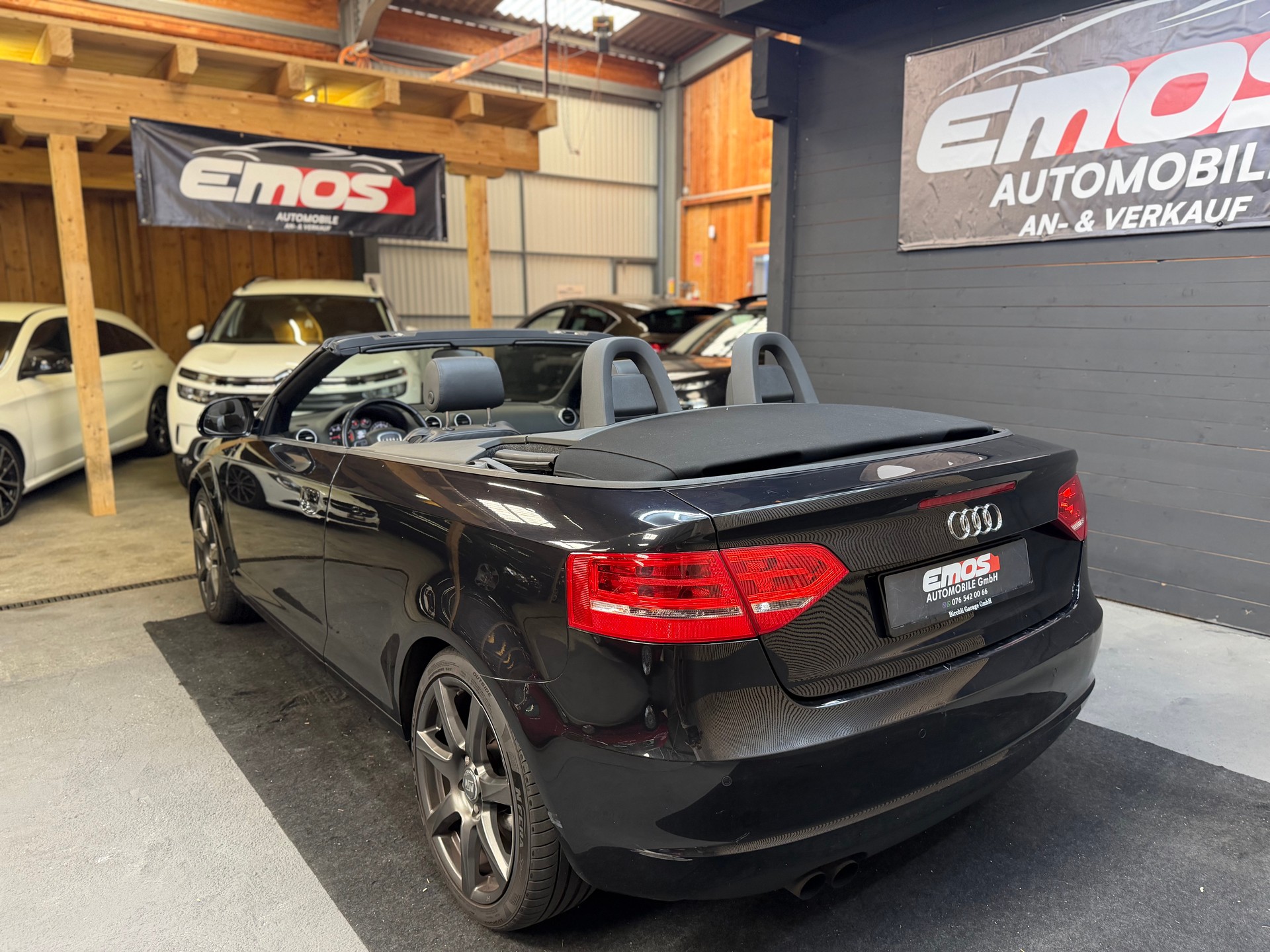 AUDI A3 Cabriolet 1.8 TFSI Attraction S-tronic S-Line-image-4