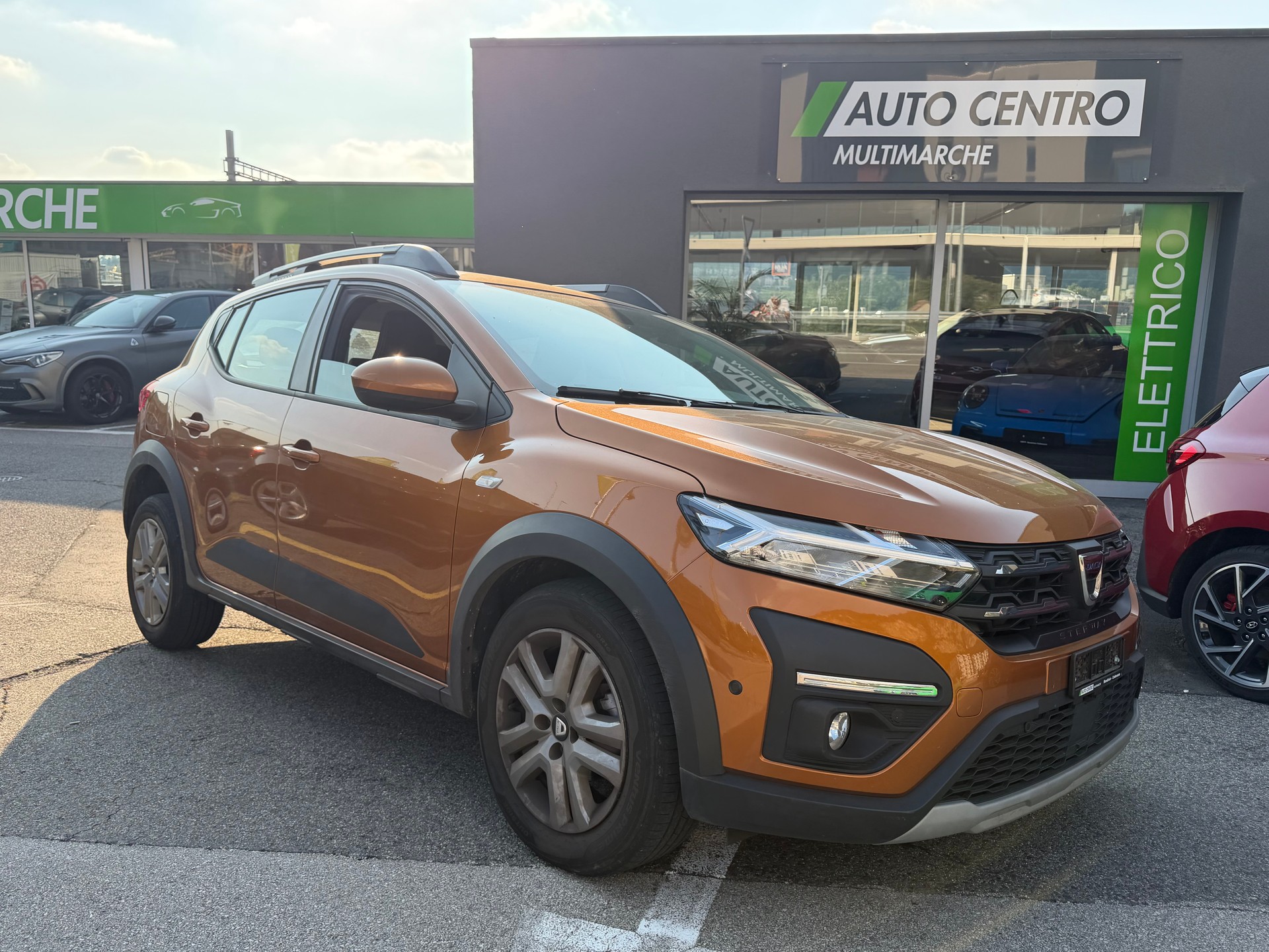 DACIA Sandero Stepway TCe 90 Comfort-image-0