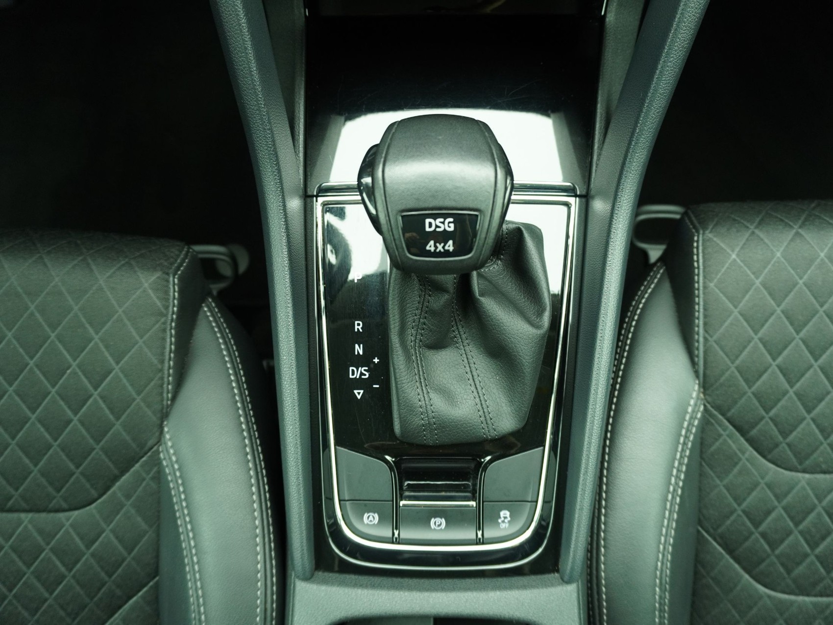 SKODA Kodiaq 2.0 TDI DSG Style-image-16