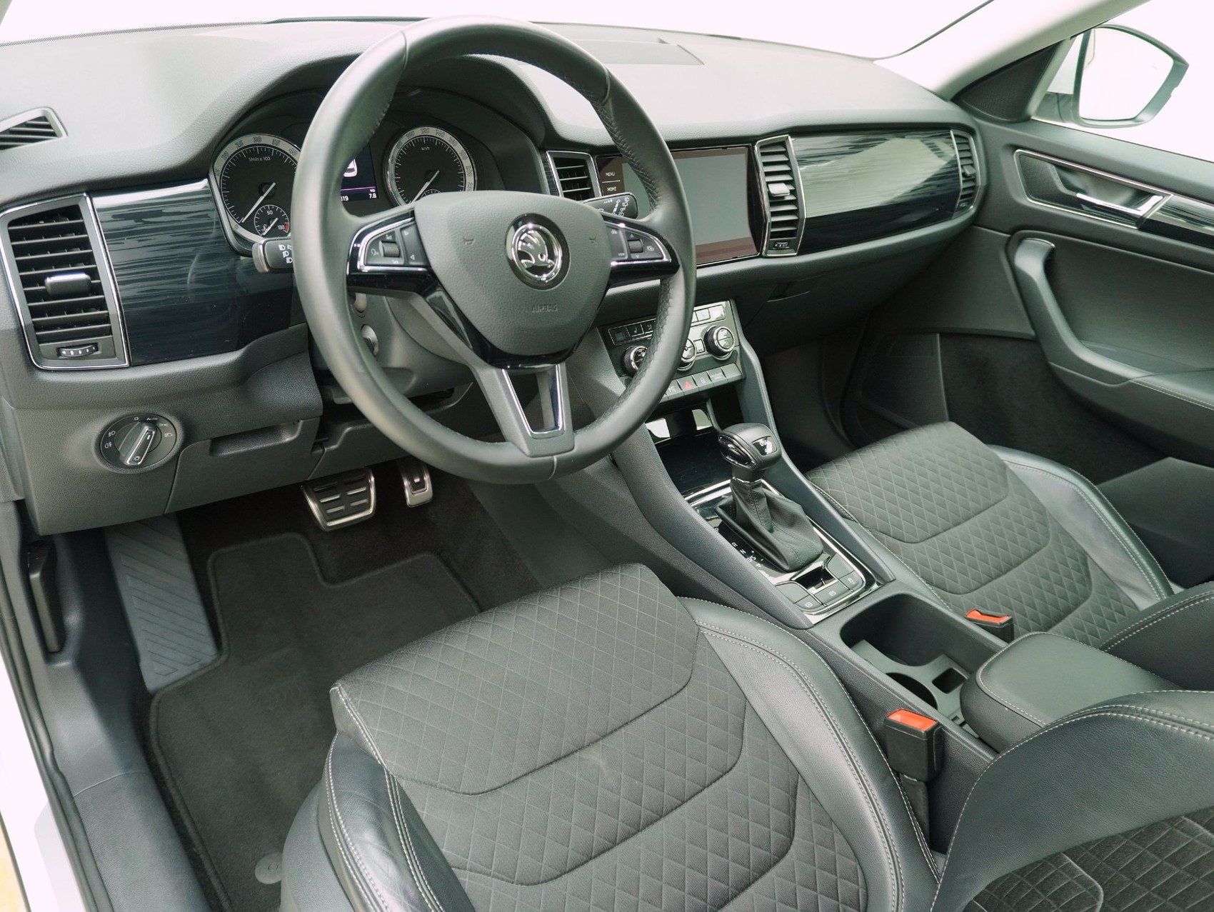 SKODA Kodiaq 2.0 TDI DSG Style-image-9