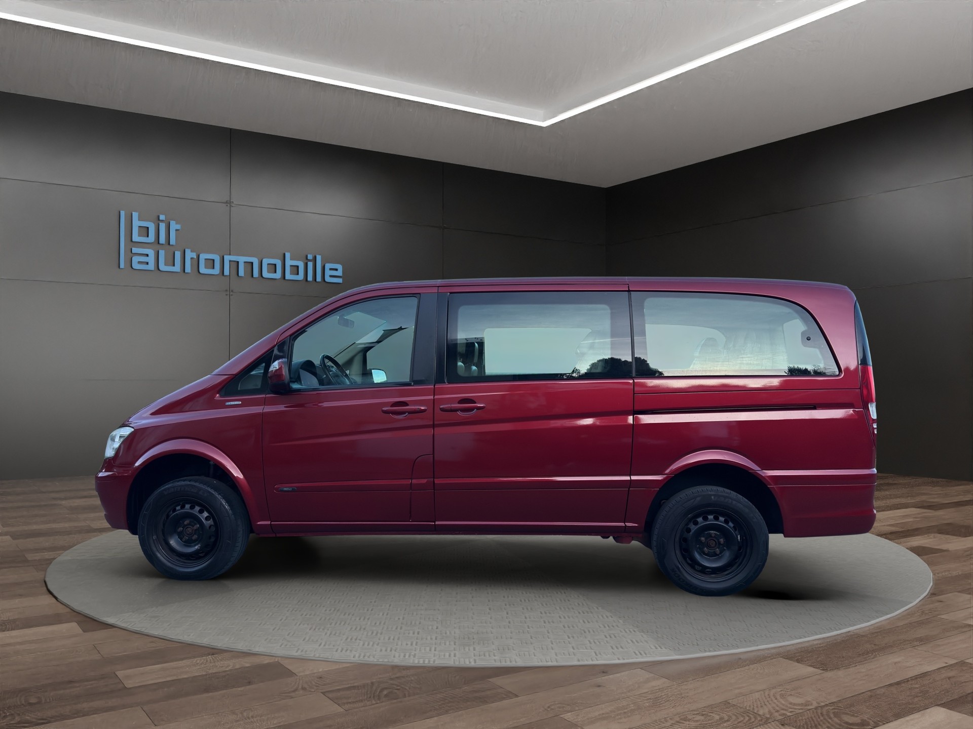 MERCEDES-BENZ Viano 2.2 CDI Blue Eff. Trend Ed. EL 4Matic A-image-2