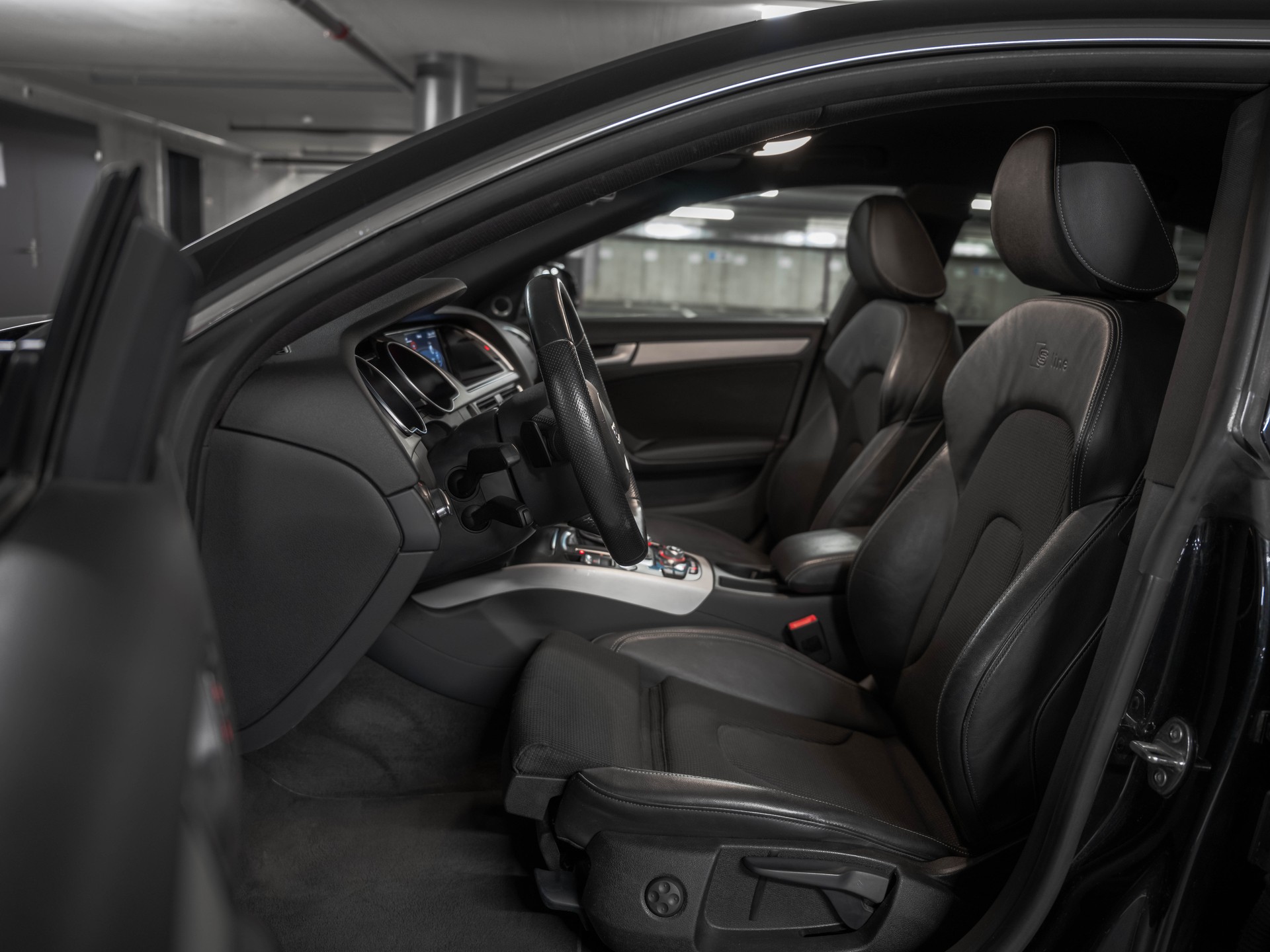 AUDI A5 Sportback 2.0 TFSI quattro S-tronic-image-28