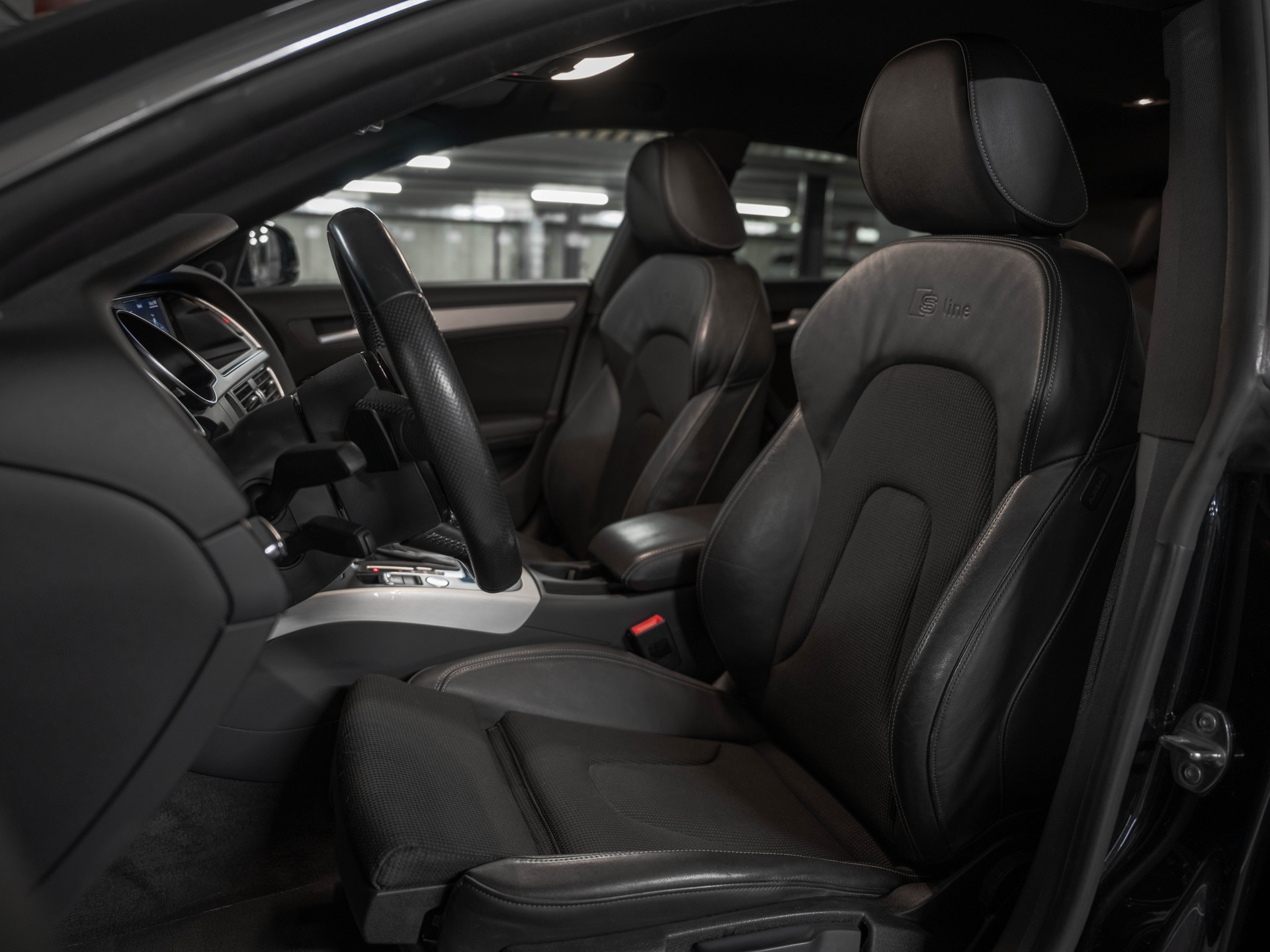 AUDI A5 Sportback 2.0 TFSI quattro S-tronic-image-29