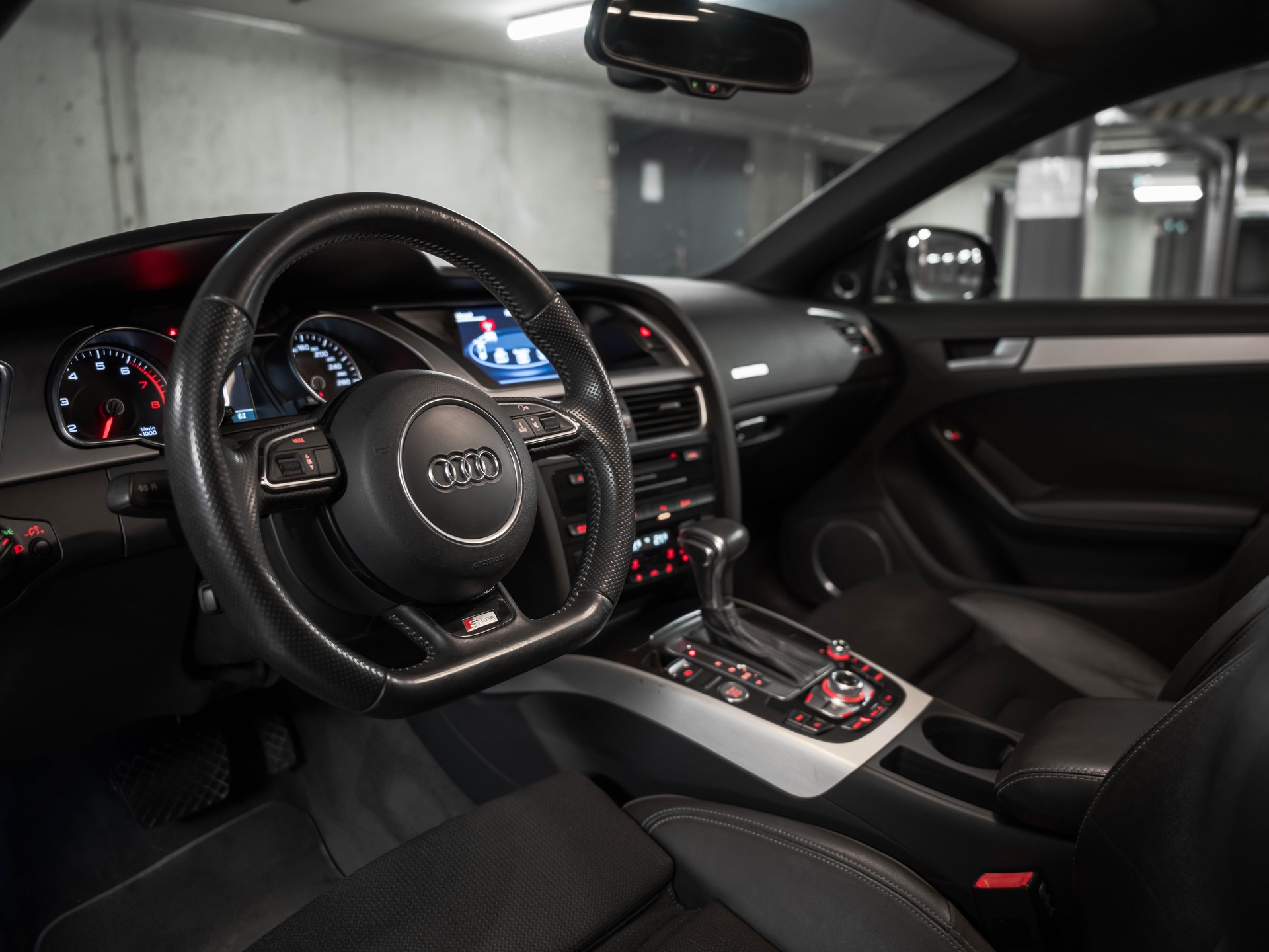 AUDI A5 Sportback 2.0 TFSI quattro S-tronic-image-27