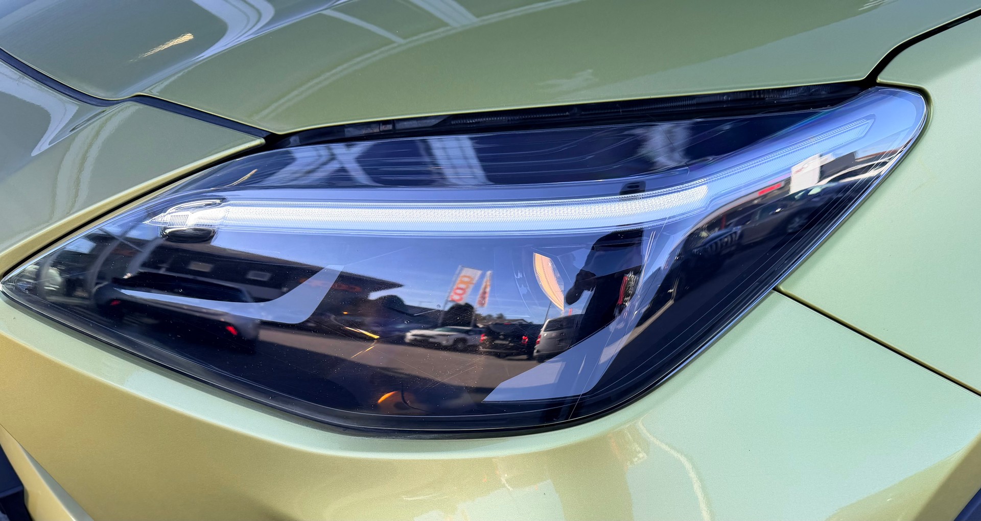 TOYOTA Yaris Cross 1.5 Comfort AWDi e-CVT-image-2