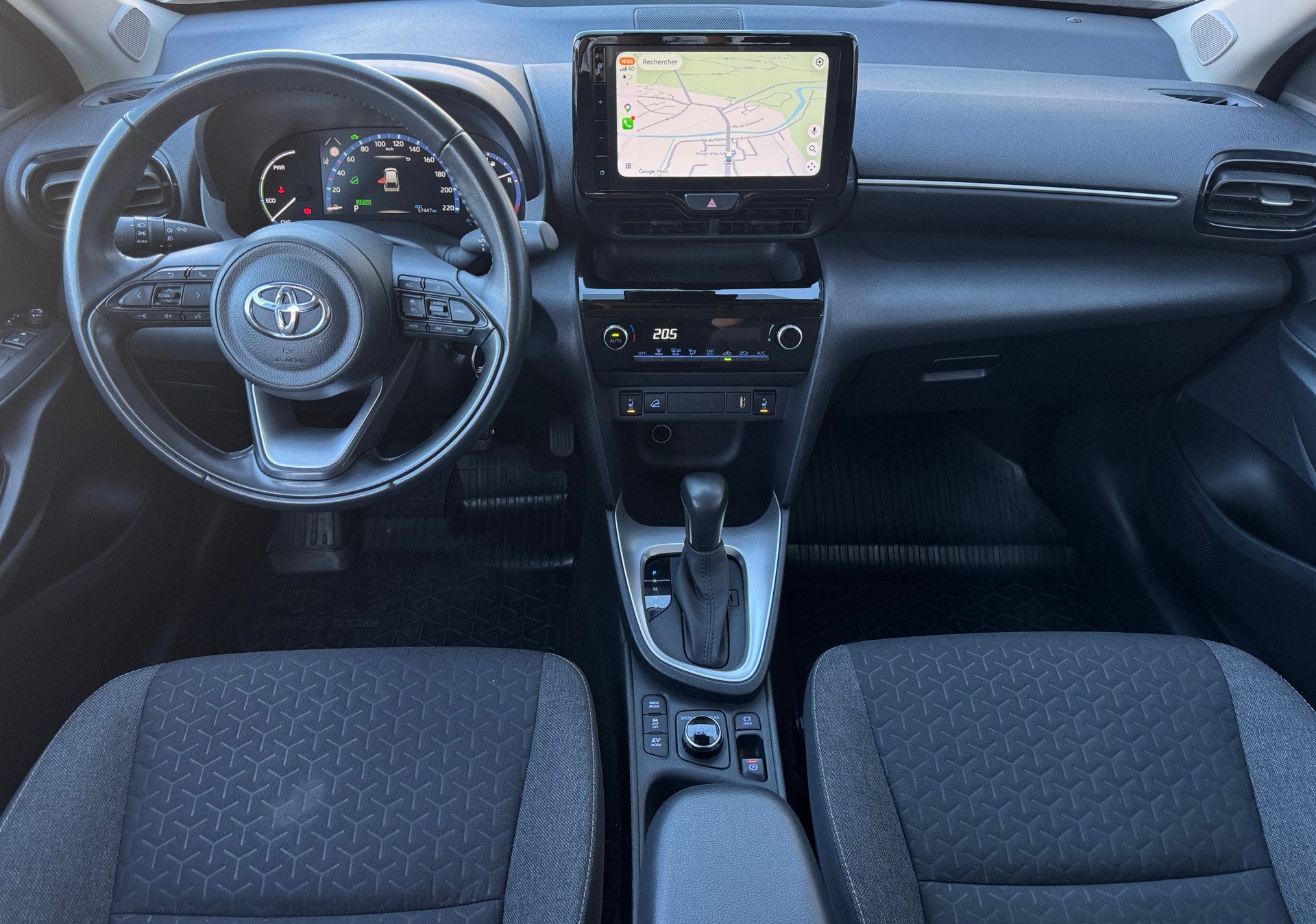 TOYOTA Yaris Cross 1.5 Comfort AWDi e-CVT-image-10
