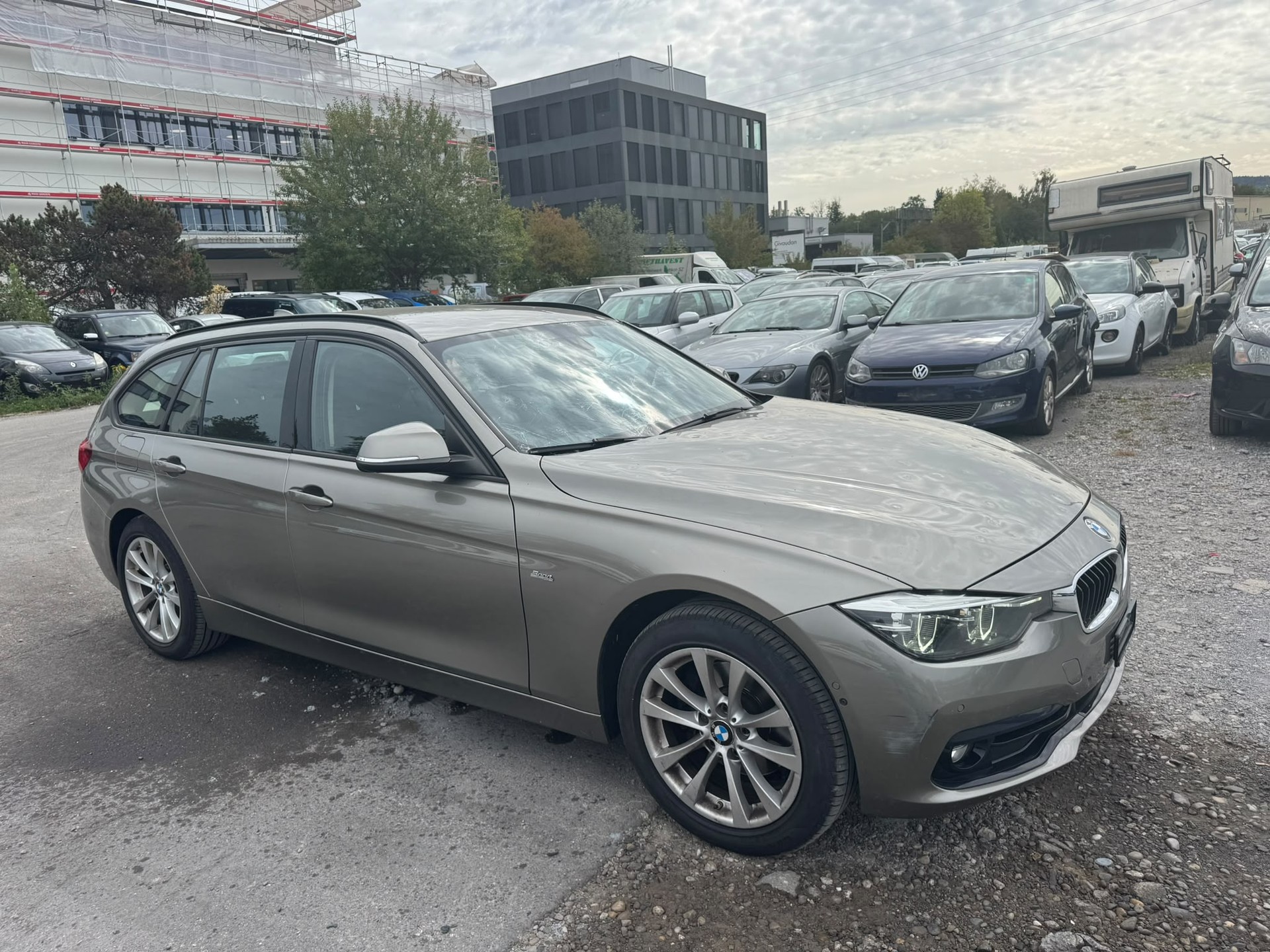 BMW 320d xDrive Touring Edition M Sport Steptronic-image-1