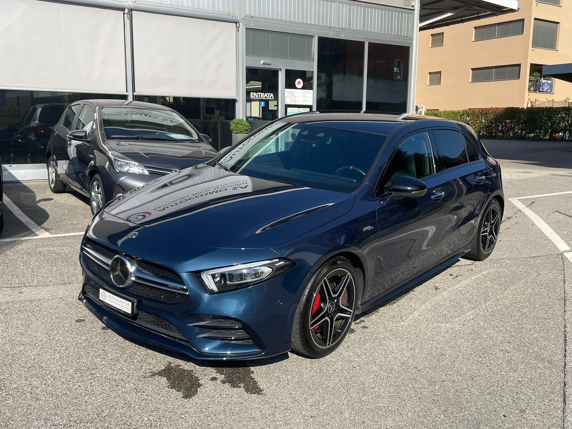 MERCEDES-BENZ A 35 AMG 4Matic Speedshift-image-1