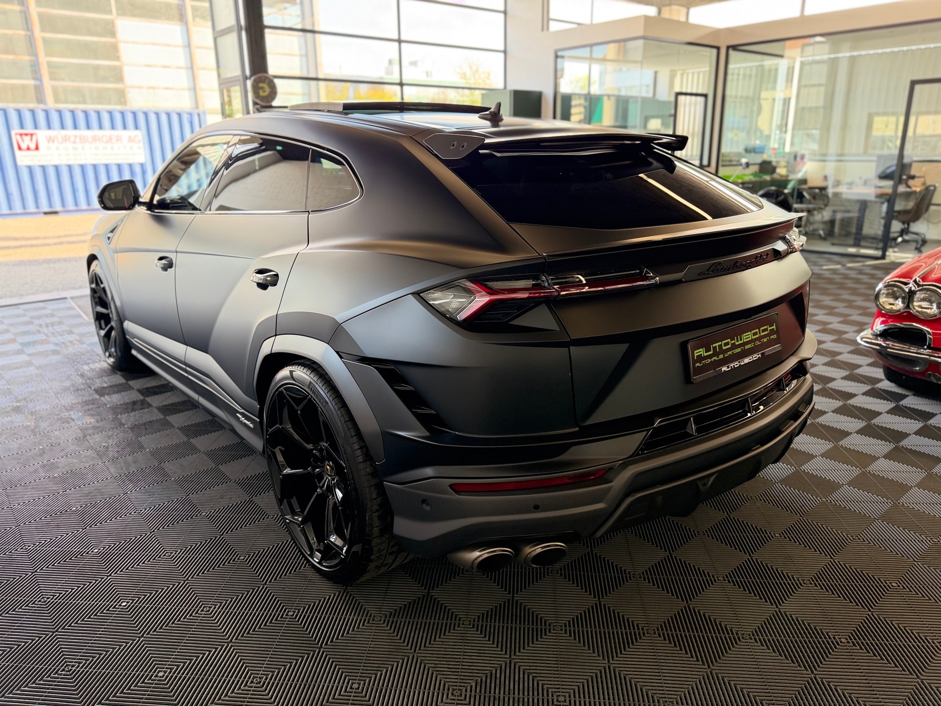 LAMBORGHINI Urus Performante ( CH AUTO ) 666 PS + ABSOLUT FULL OPTION !-image-4
