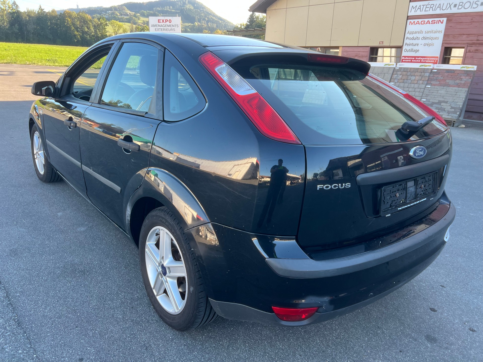 FORD Focus 1.6i VCT Titanium-image-1