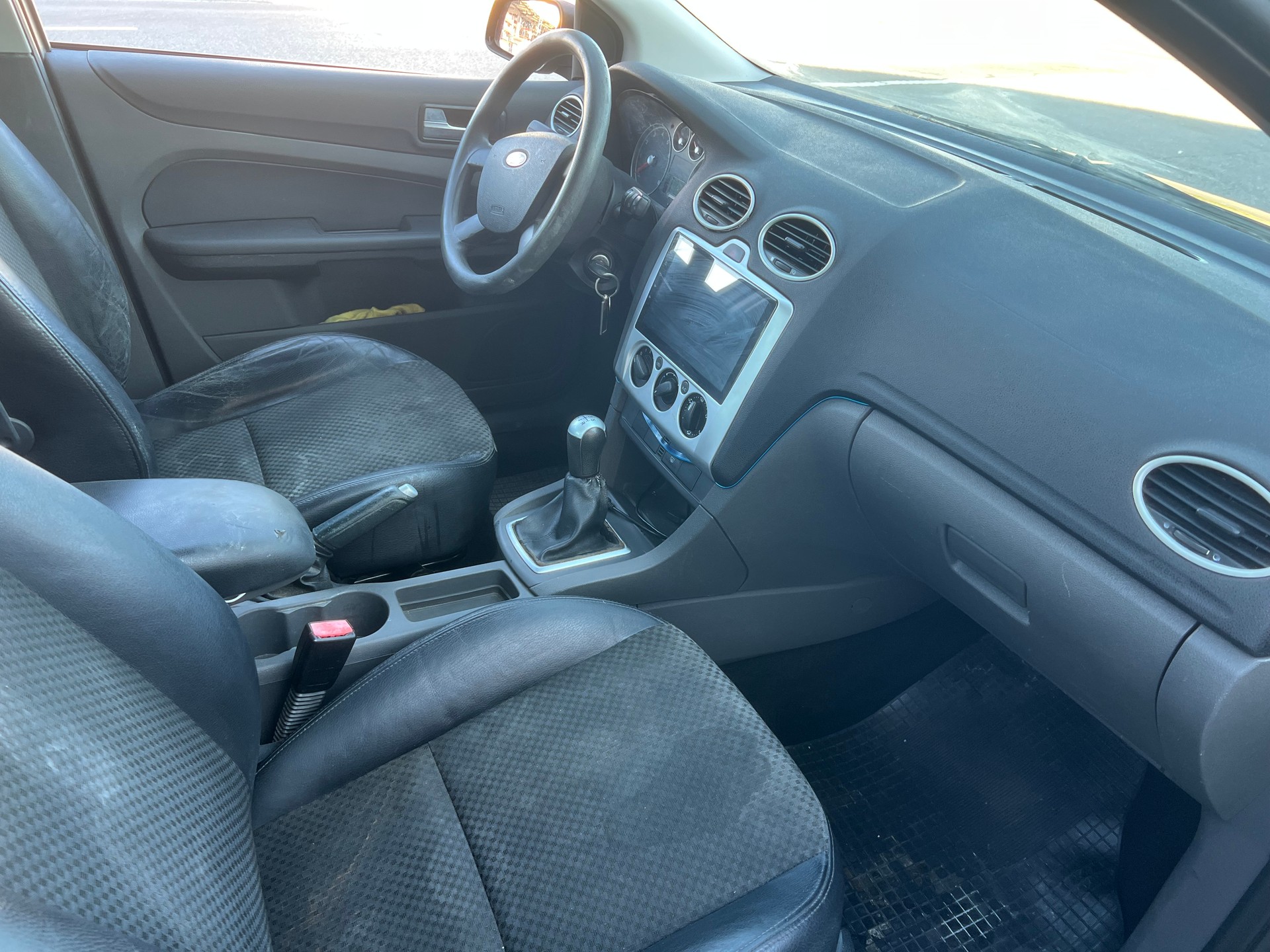FORD Focus 1.6i VCT Titanium-image-8