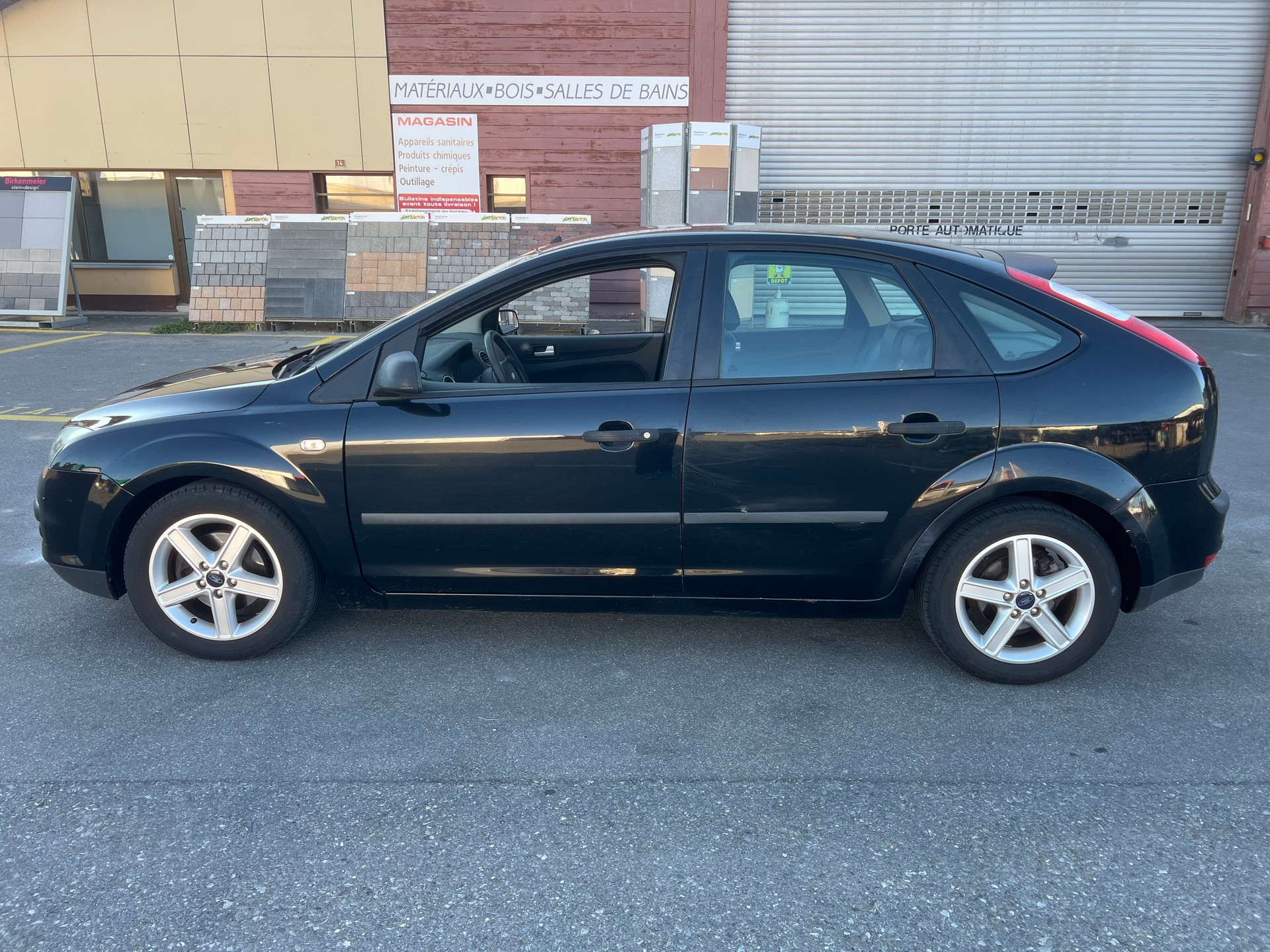 FORD Focus 1.6i VCT Titanium-image-6