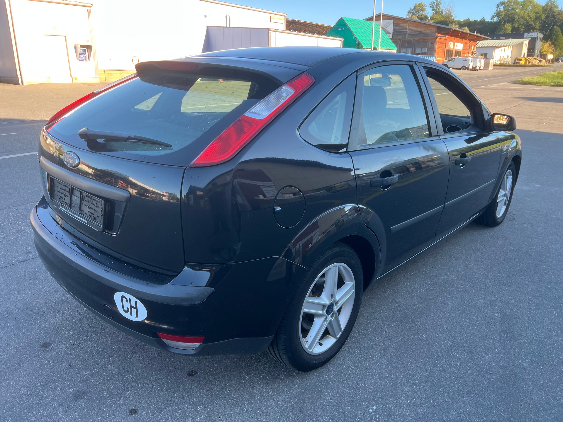 FORD Focus 1.6i VCT Titanium-image-3