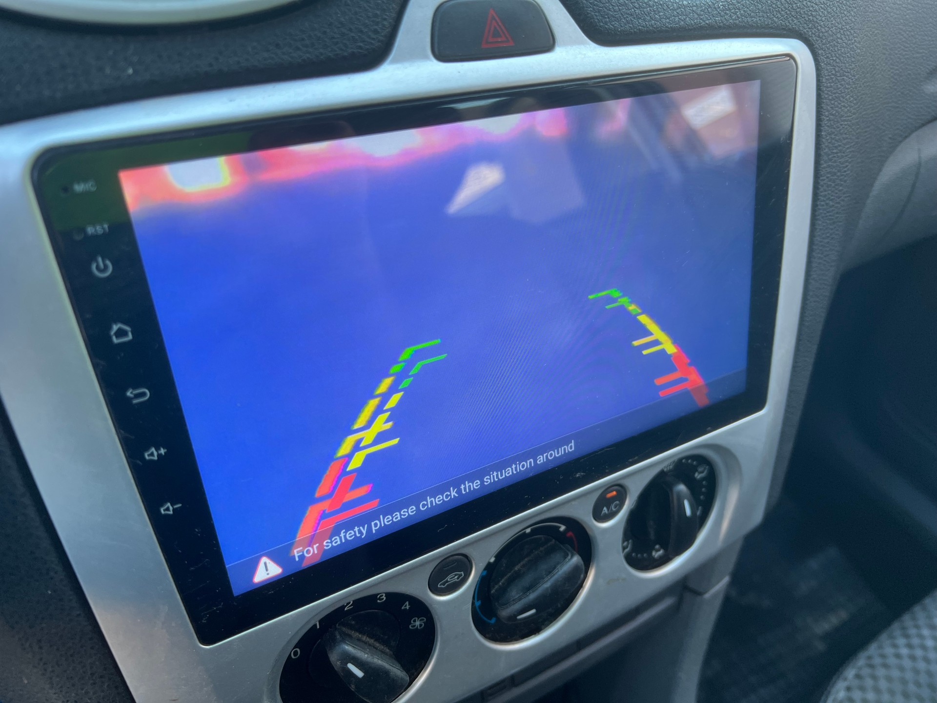 FORD Focus 1.6i VCT Titanium-image-12