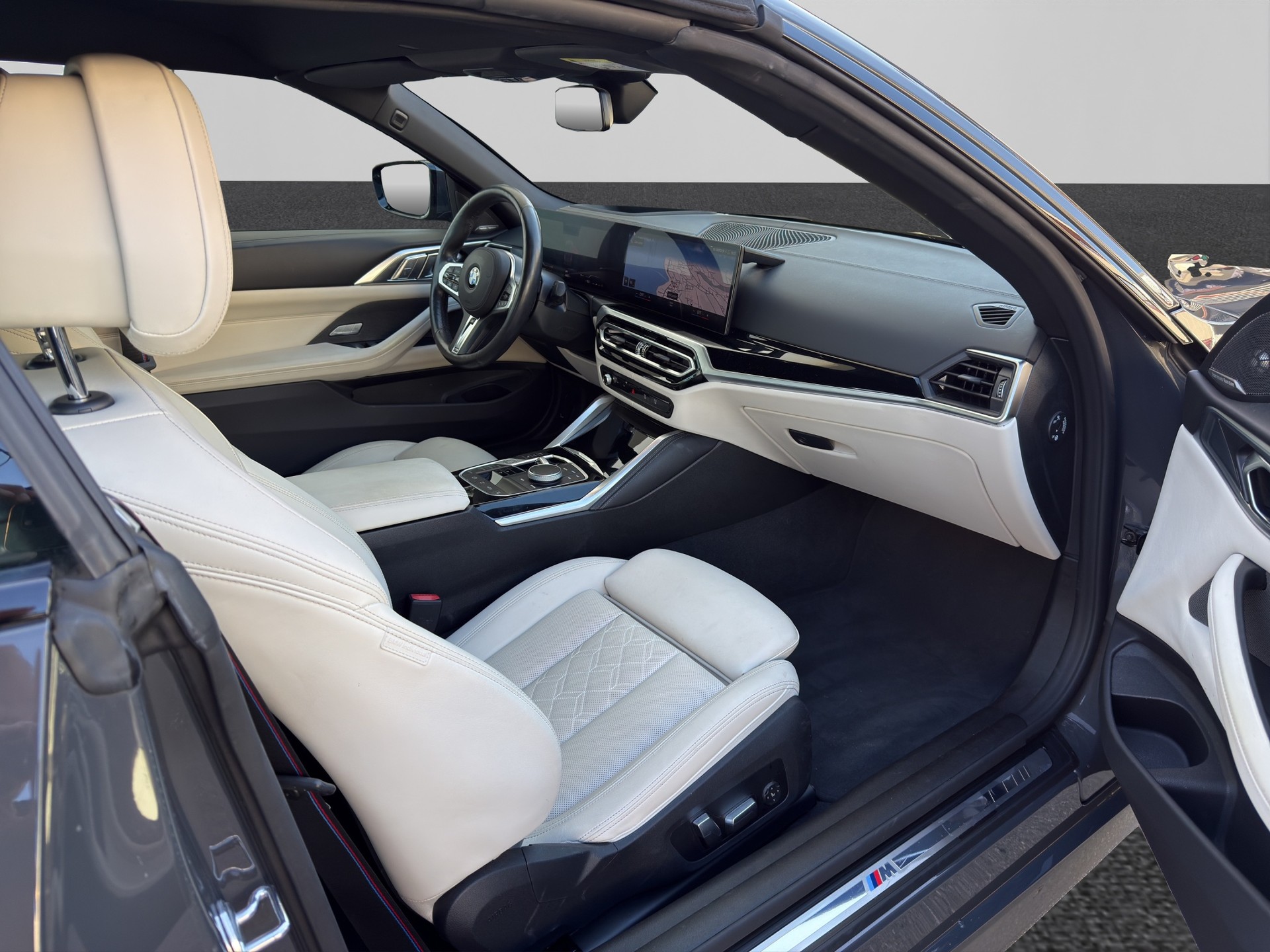 BMW 4er Reihe G23 Cabrio M440i xDrive-image-18
