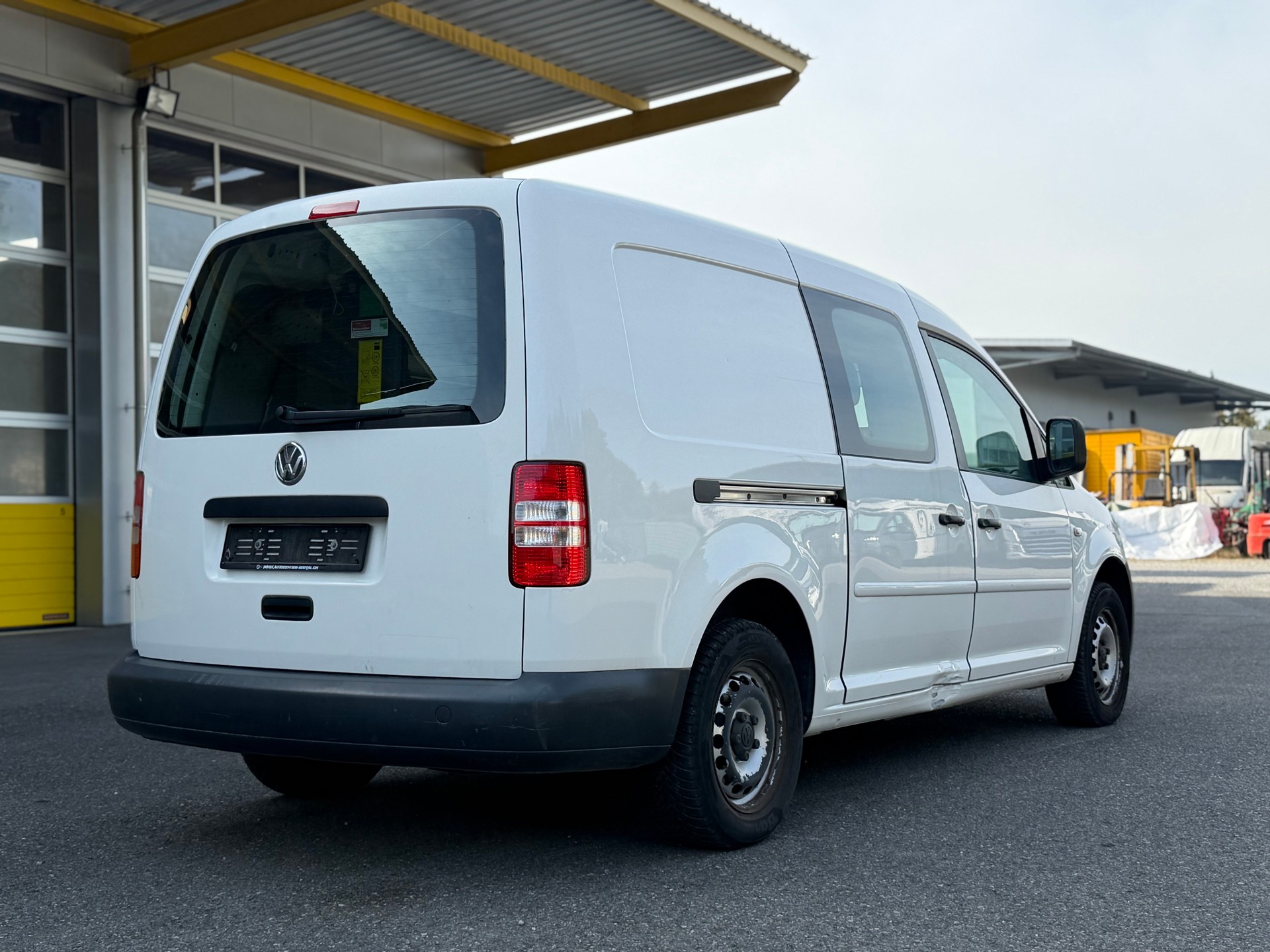 VW Caddy Maxi 1.6 TDI-image-4