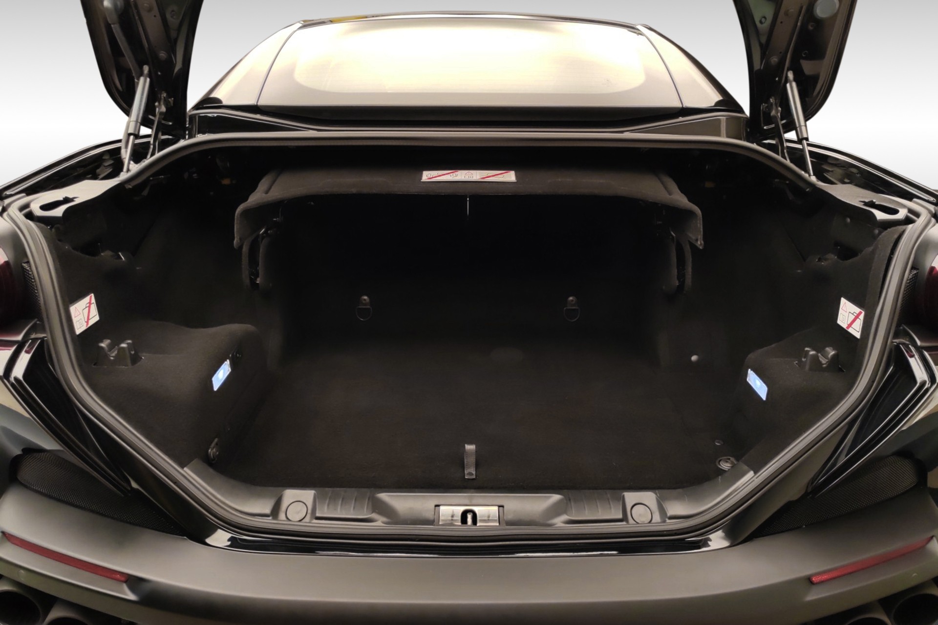 FERRARI Portofino 3.9 V8 T-image-14