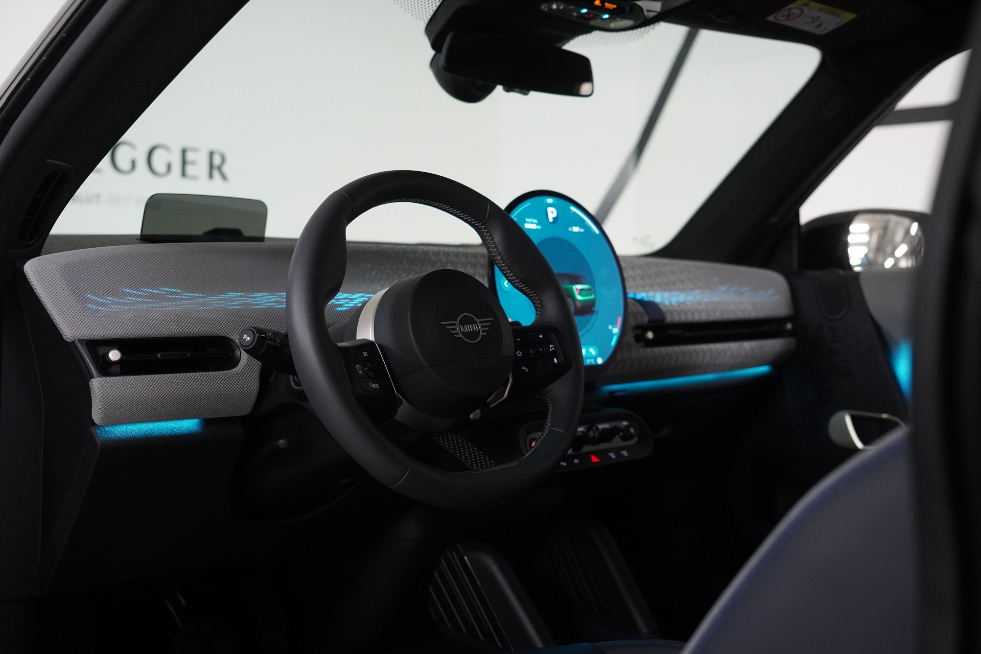 MINI Cooper SE-image-25