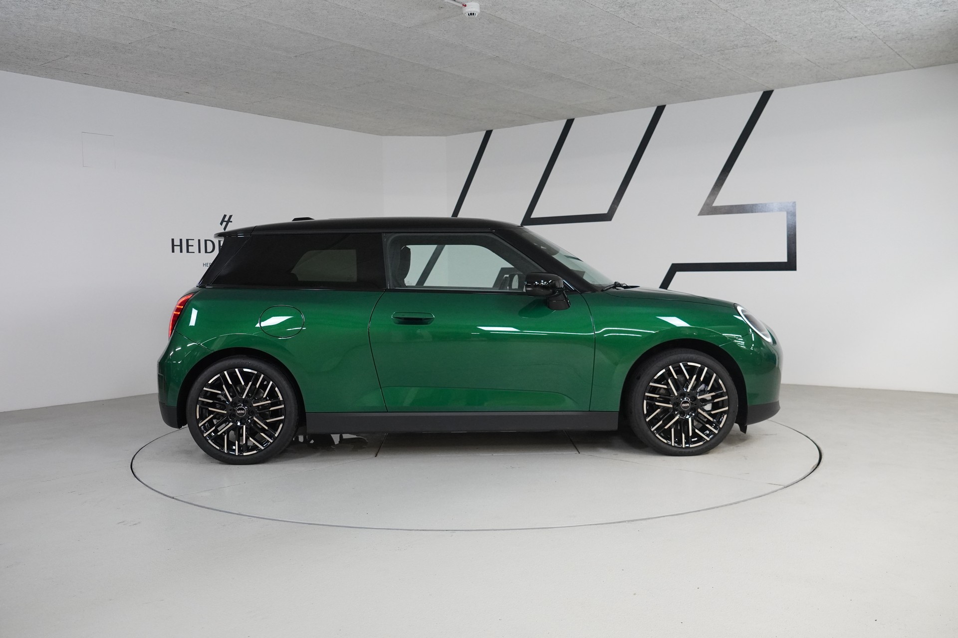 MINI Cooper SE-image-8