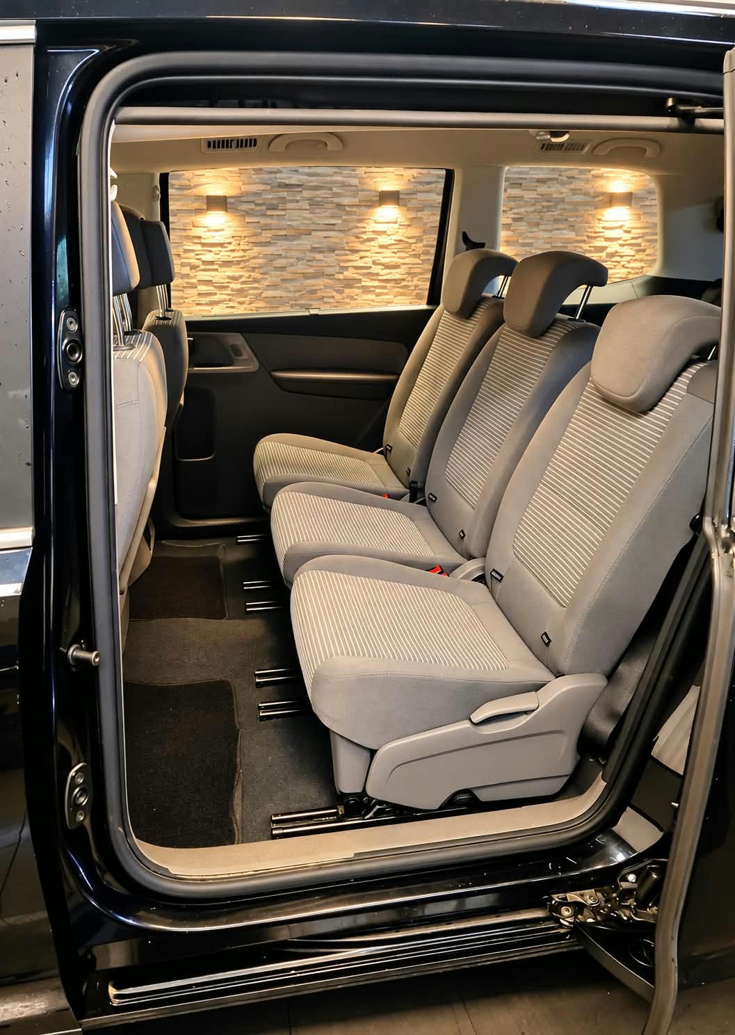 SEAT Alhambra 2.0 TDI Style-image-17