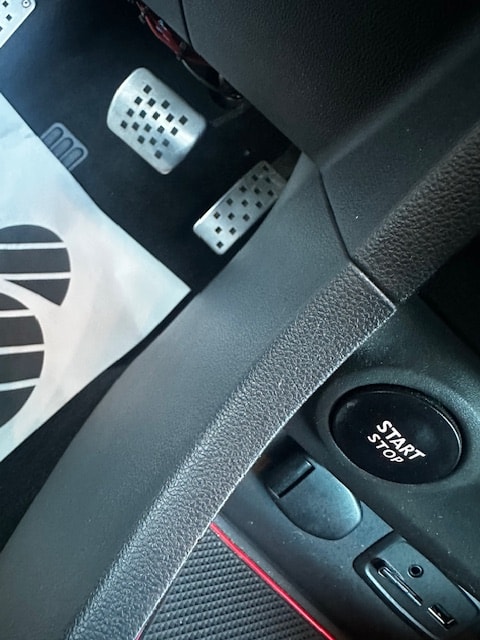 RENAULT Clio 1.6 T RS 220 Trophy EDC-image-17