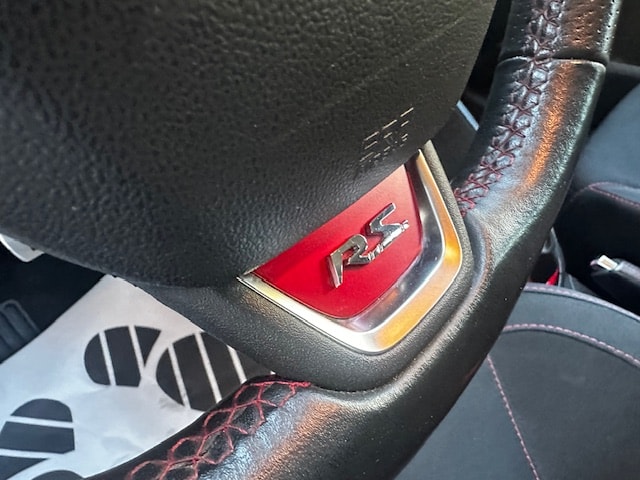 RENAULT Clio 1.6 T RS 220 Trophy EDC-image-13