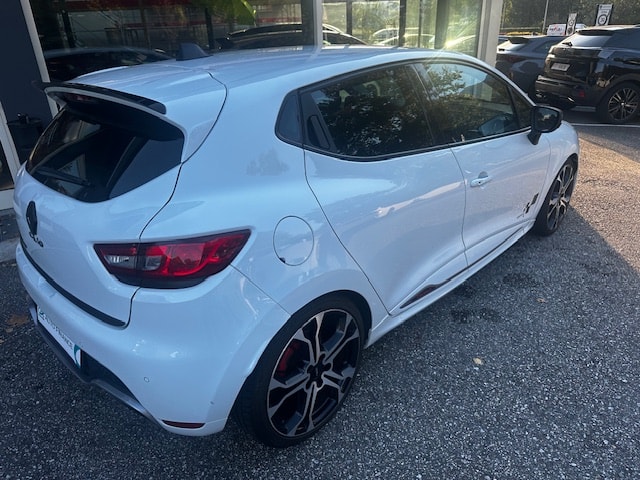 RENAULT Clio 1.6 T RS 220 Trophy EDC-image-4