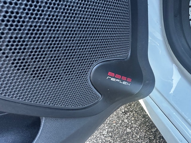 RENAULT Clio 1.6 T RS 220 Trophy EDC-image-14