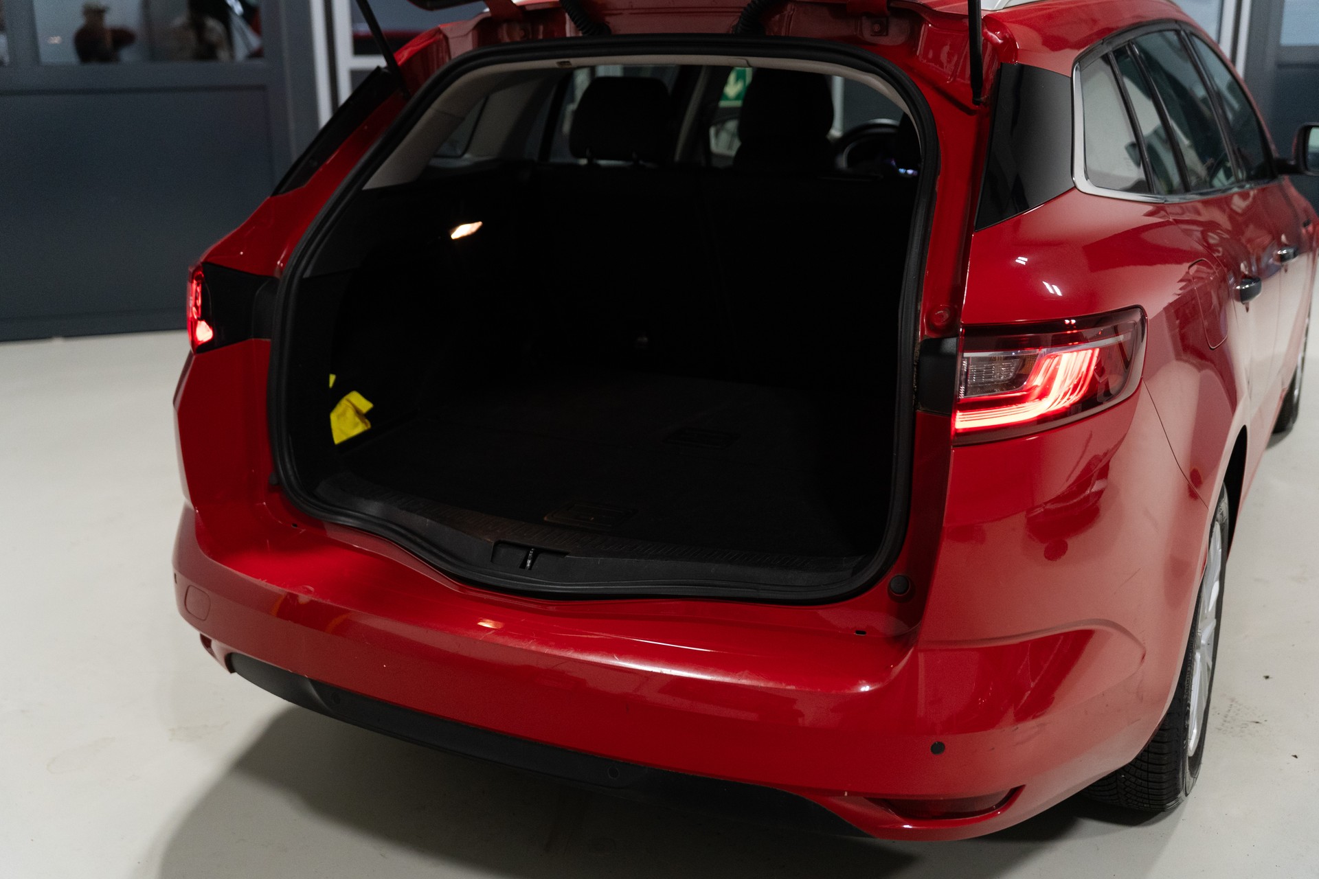 RENAULT Mégane Grandtour 1.5 dCi Zen-image-8