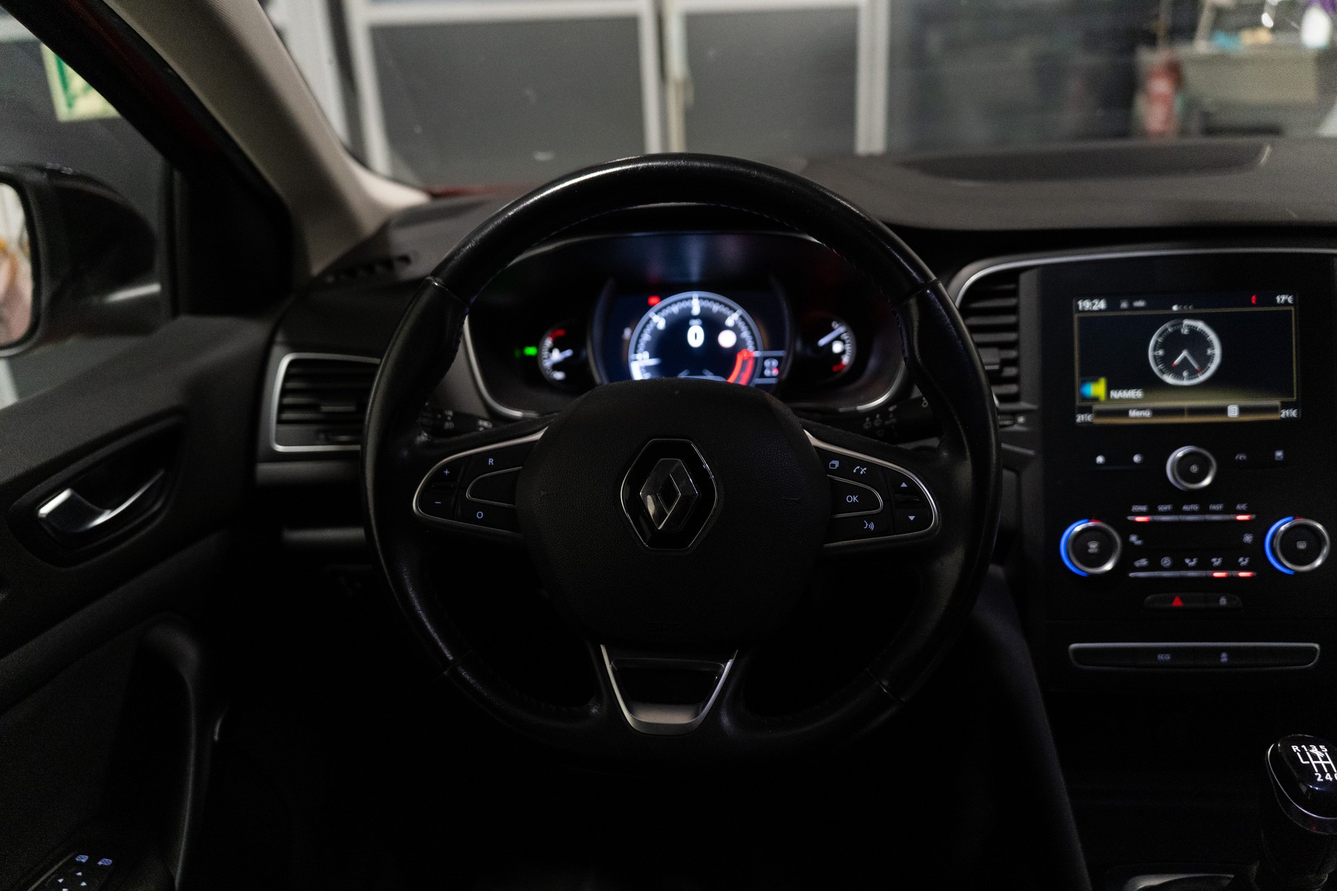RENAULT Mégane Grandtour 1.5 dCi Zen-image-12