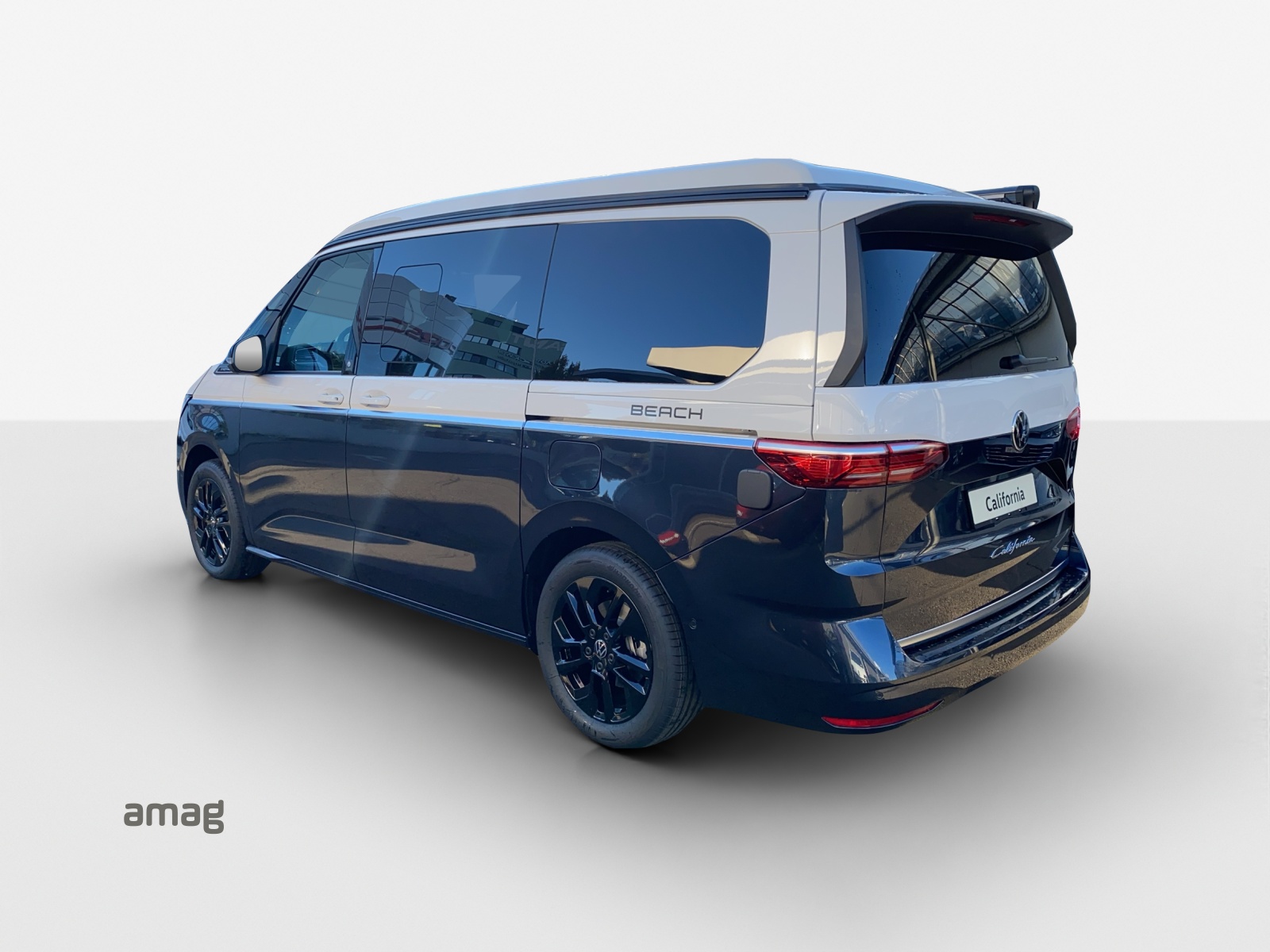 VW California 2.0 TDI Beach Tour Liberty-image-2