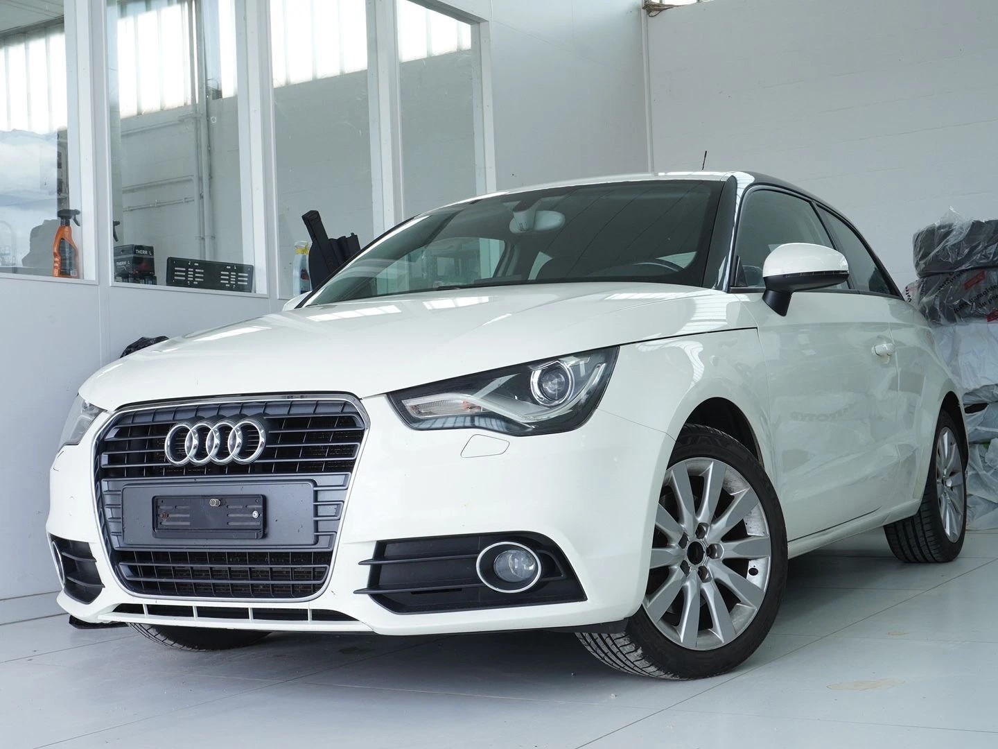 AUDI A1 1.4 TFSI Ambition-image-0