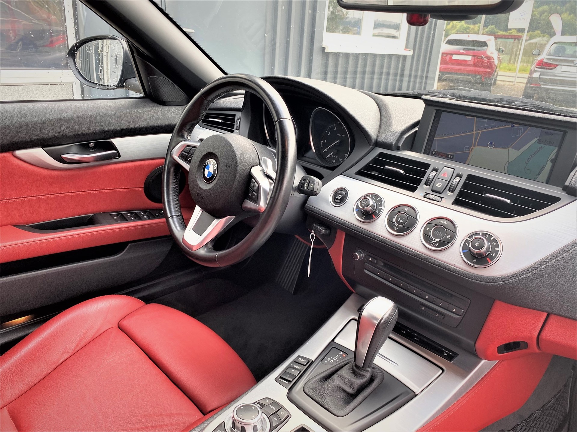 BMW Z4 3.0i sDrive Roadster-image-6