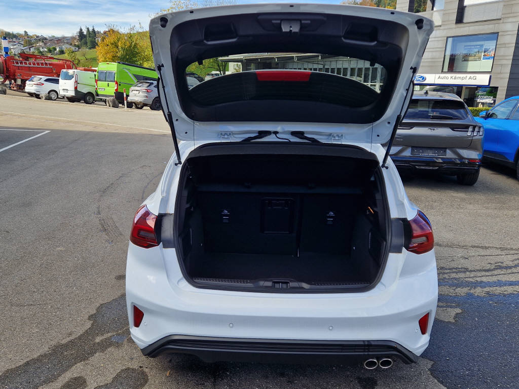 FORD Focus 1.0i EcoB Hybrid 155 ST-Line X-image-4