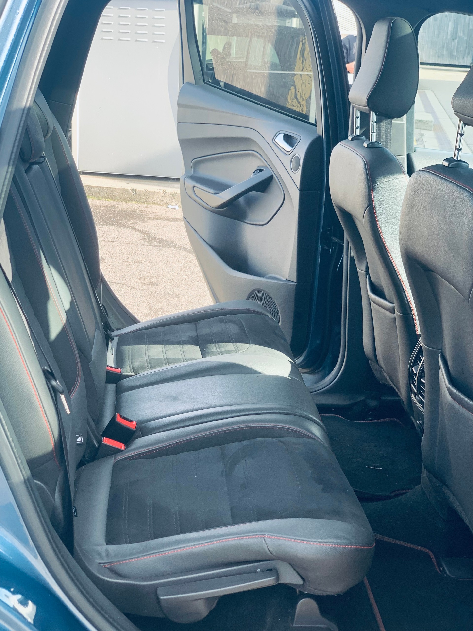 FORD FORD KUGA 2.0 TDCi ST-Line 4WD-image-9