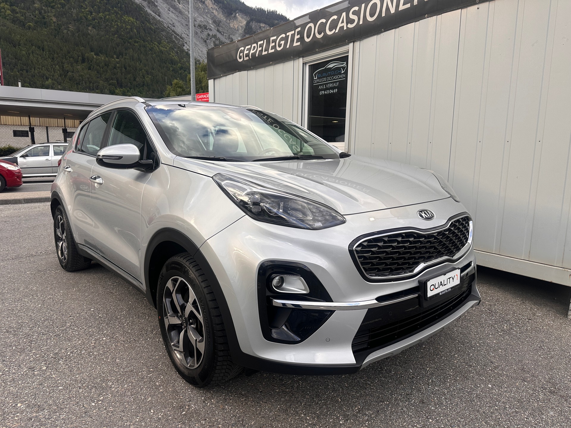 KIA Sportage 1.6CRDi Mild Hybrid Style 4WD Automat *TOPZUSTAND*-image-0
