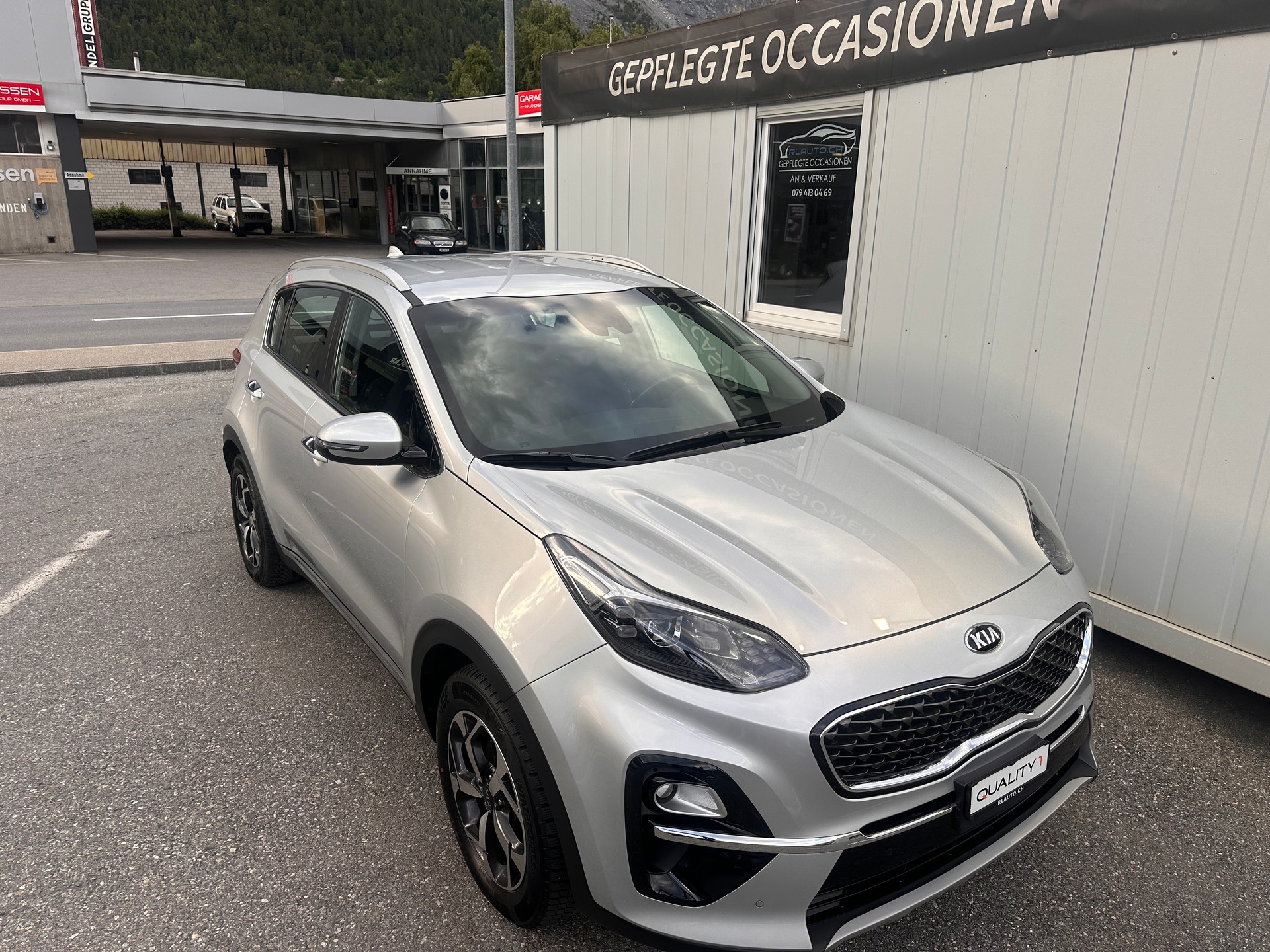 KIA Sportage 1.6CRDi Mild Hybrid Style 4WD Automat *TOPZUSTAND*-image-1