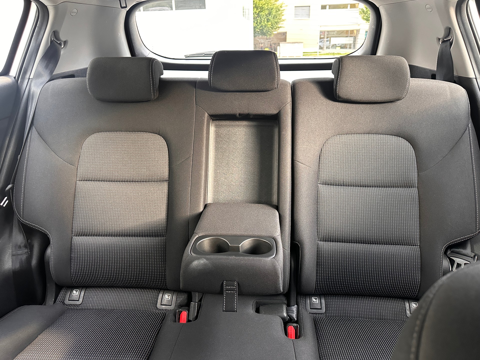 KIA Sportage 1.6CRDi Mild Hybrid Style 4WD Automat *TOPZUSTAND*-image-16